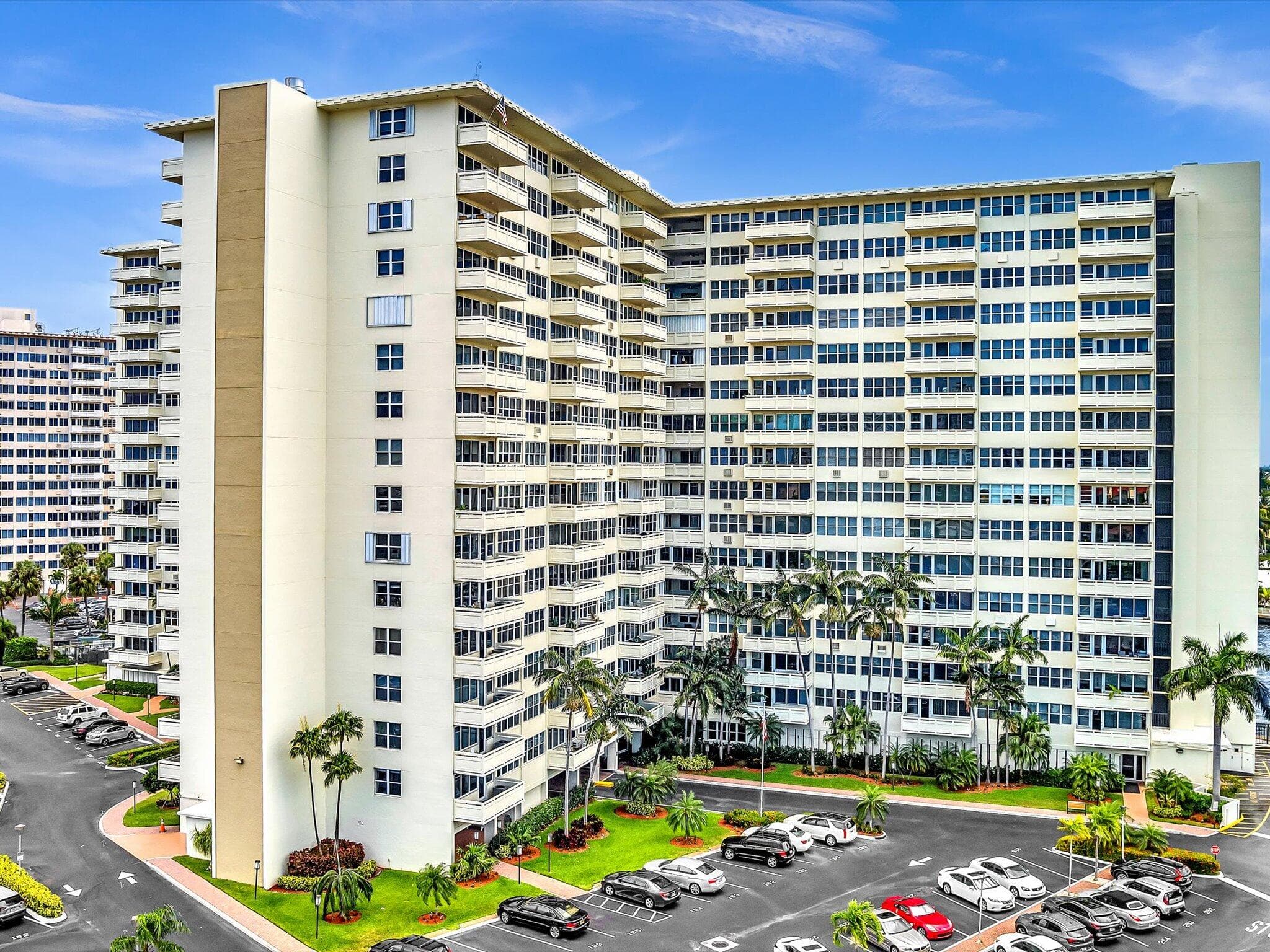 3200 NE 36th Street 1201, Fort Lauderdale, FL 33308 32