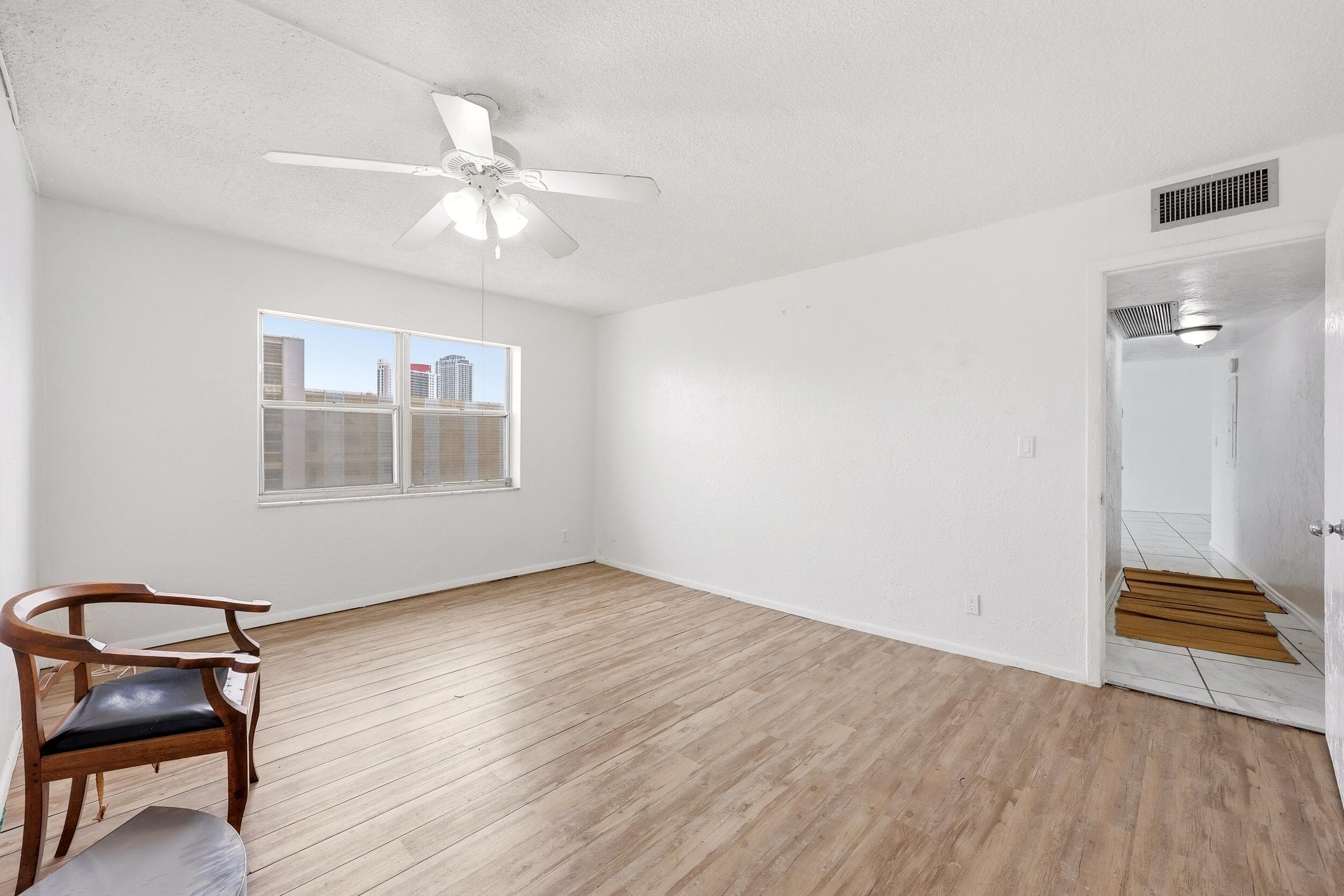 401 Golden Isles Drive 602, Hallandale Beach, FL 33009 20