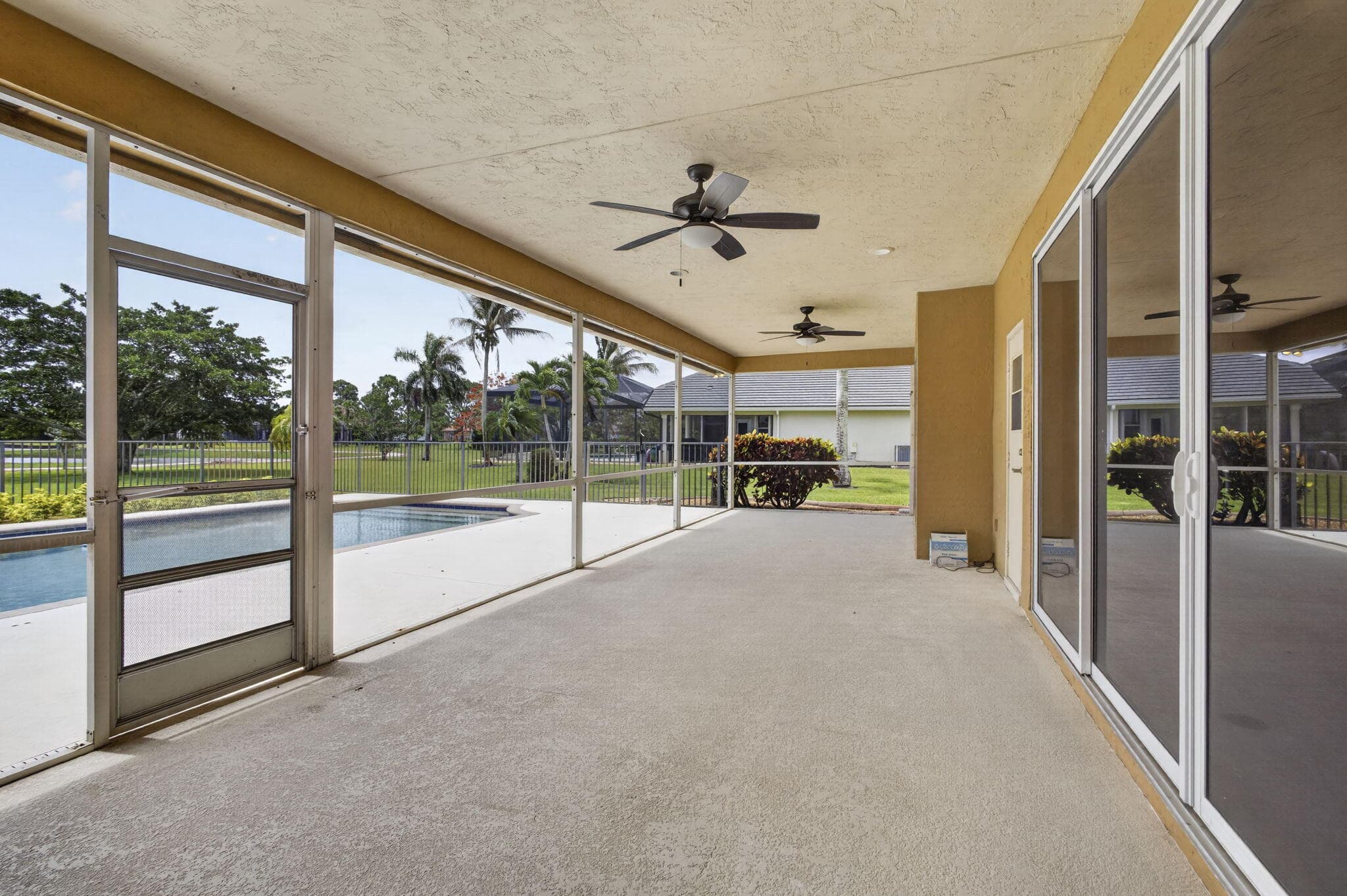 8030 Woodsmuir Drive, Palm Beach Gardens, FL 33412 33