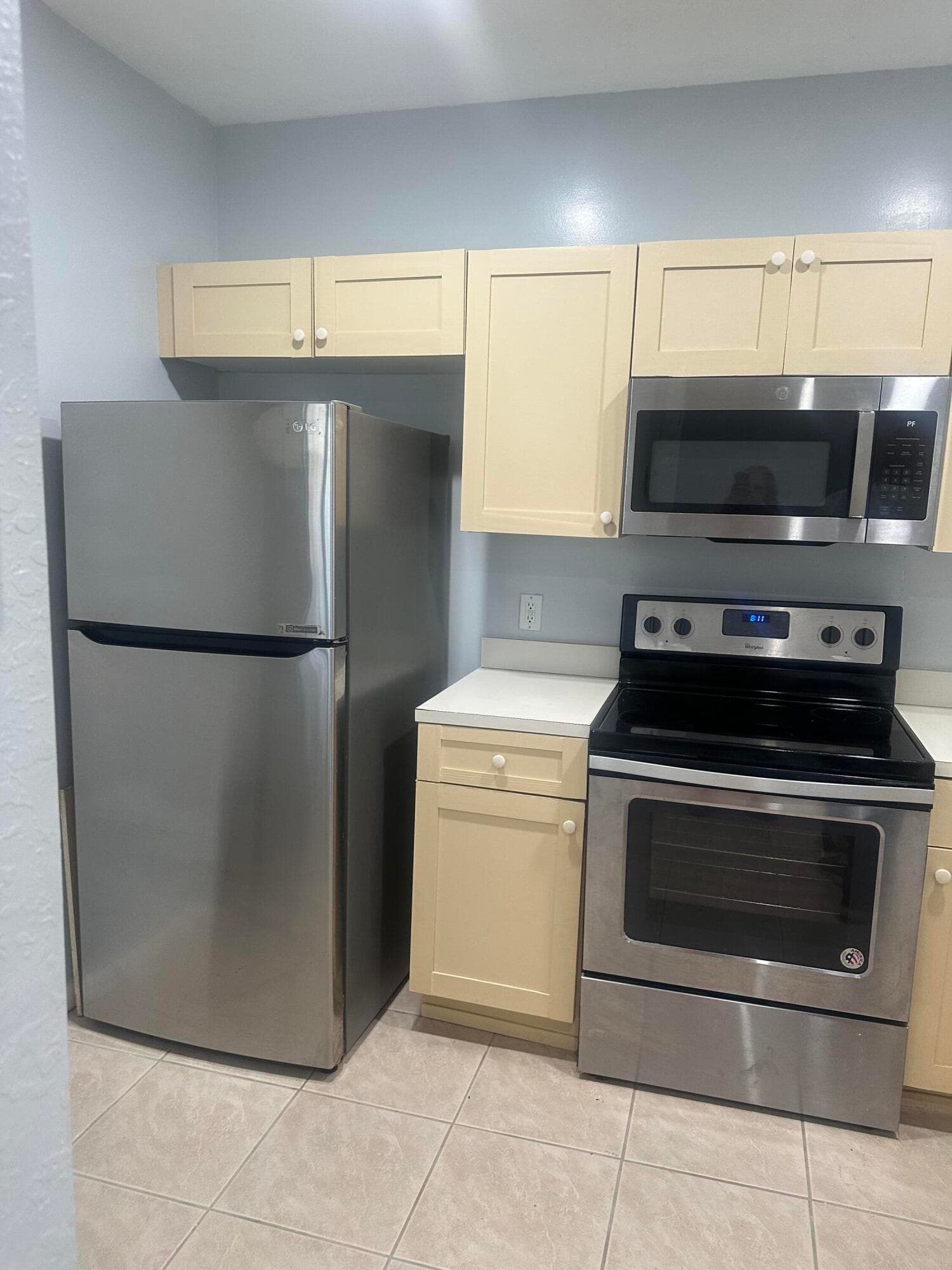 1049 Golden Lakes Boulevard 122, West Palm Beach, FL 33411 11