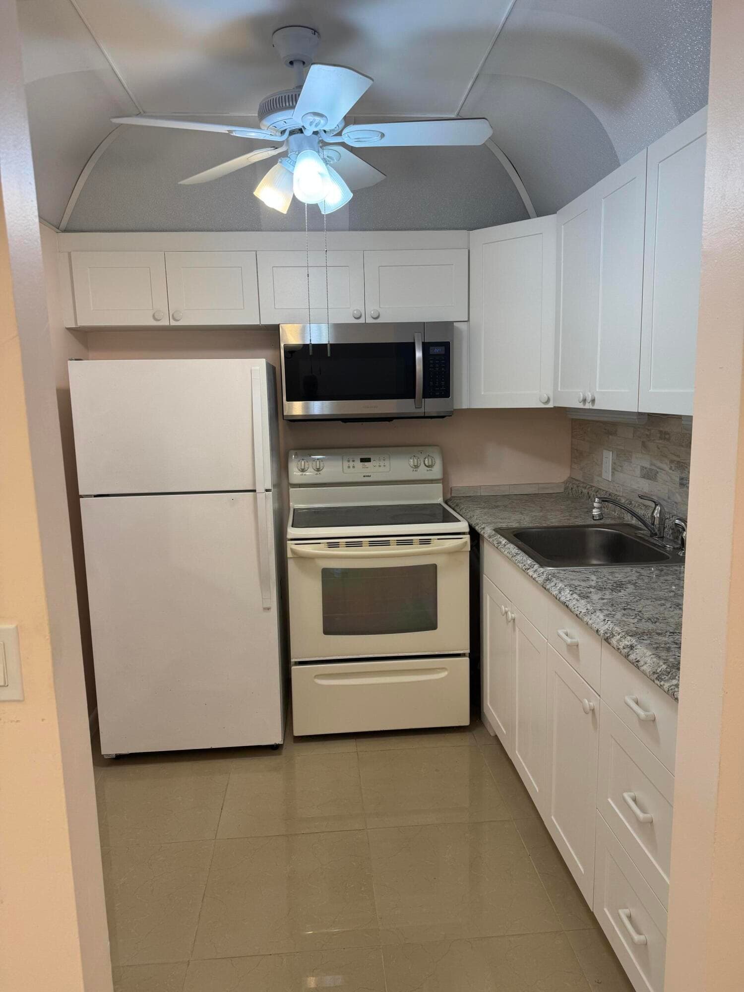 463 Tilford V 463, Deerfield Beach, FL 33442 9