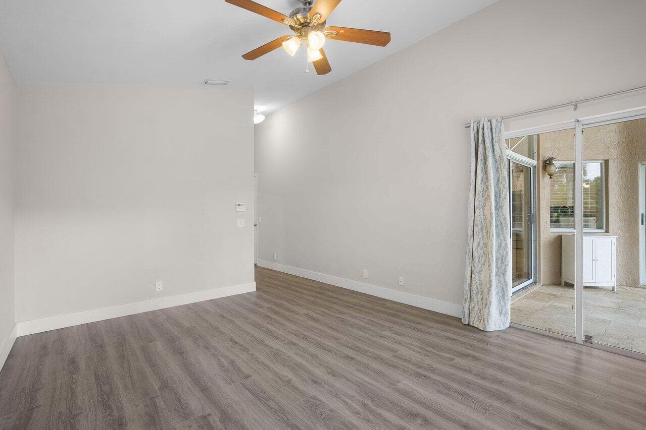 660 NW 45th Avenue, Deerfield Beach, FL 33442 32