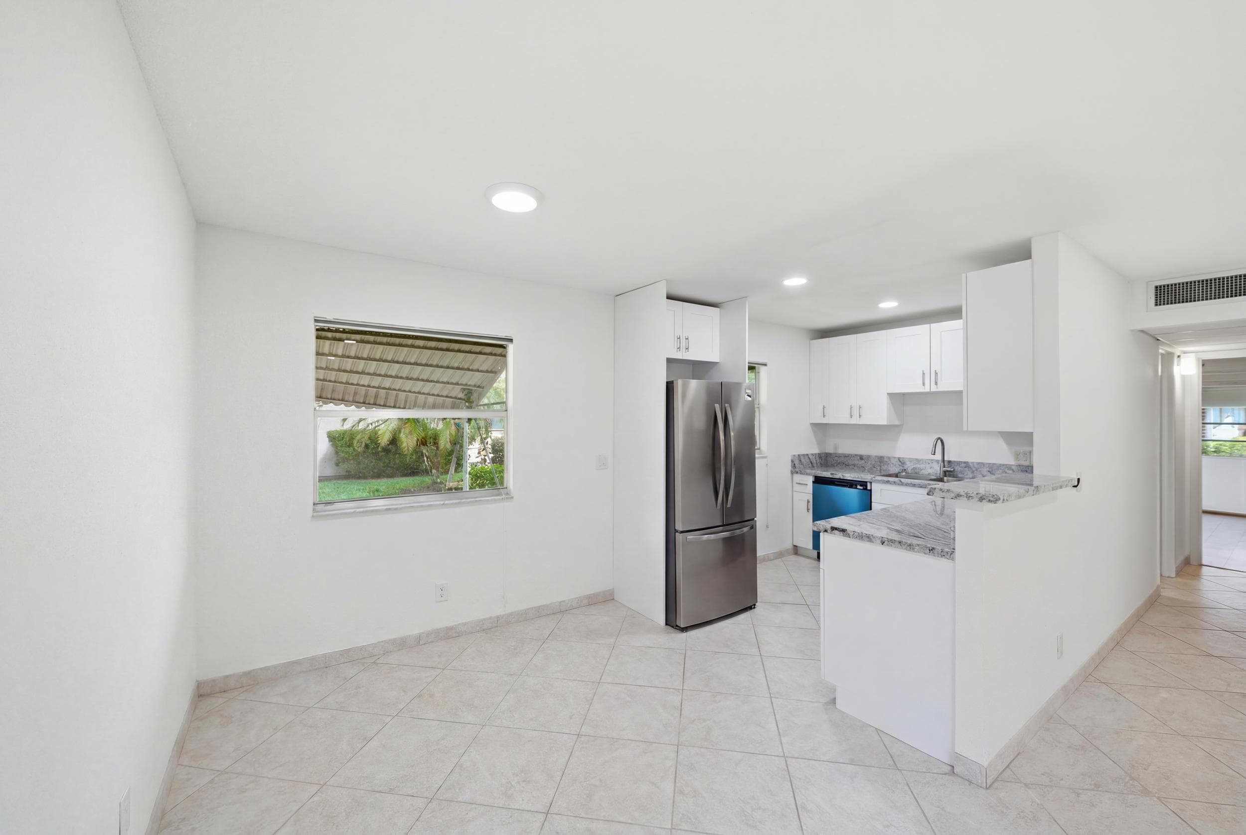 28 Seville 'b', Delray Beach, FL 33446 3