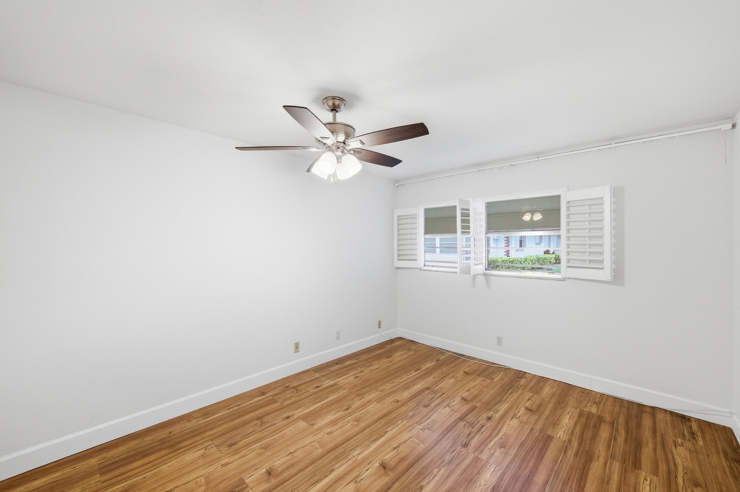 28 Seville 'b', Delray Beach, FL 33446 28