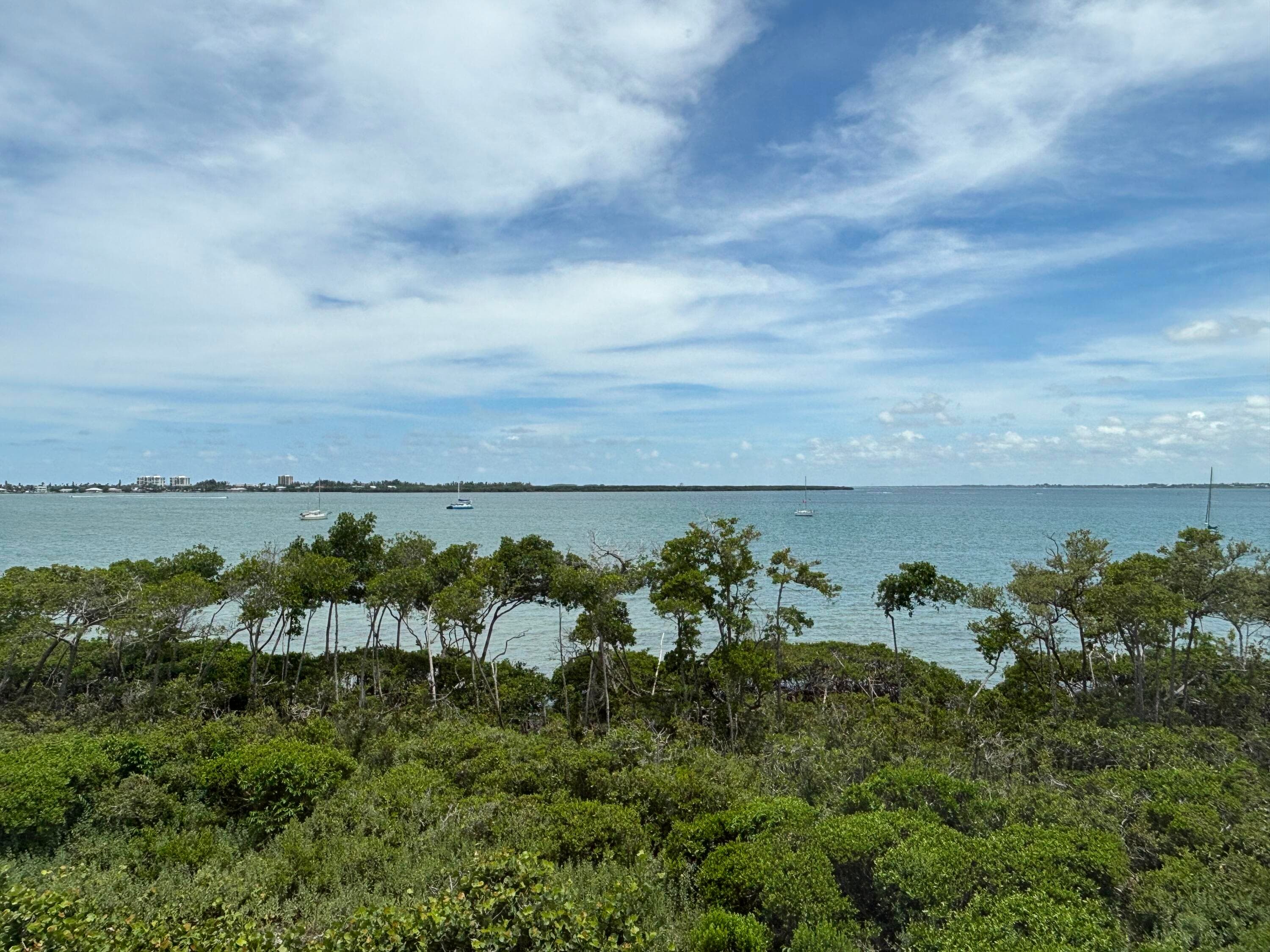 23 Harbour Isle Drive W 303, Fort Pierce, FL 34949 16