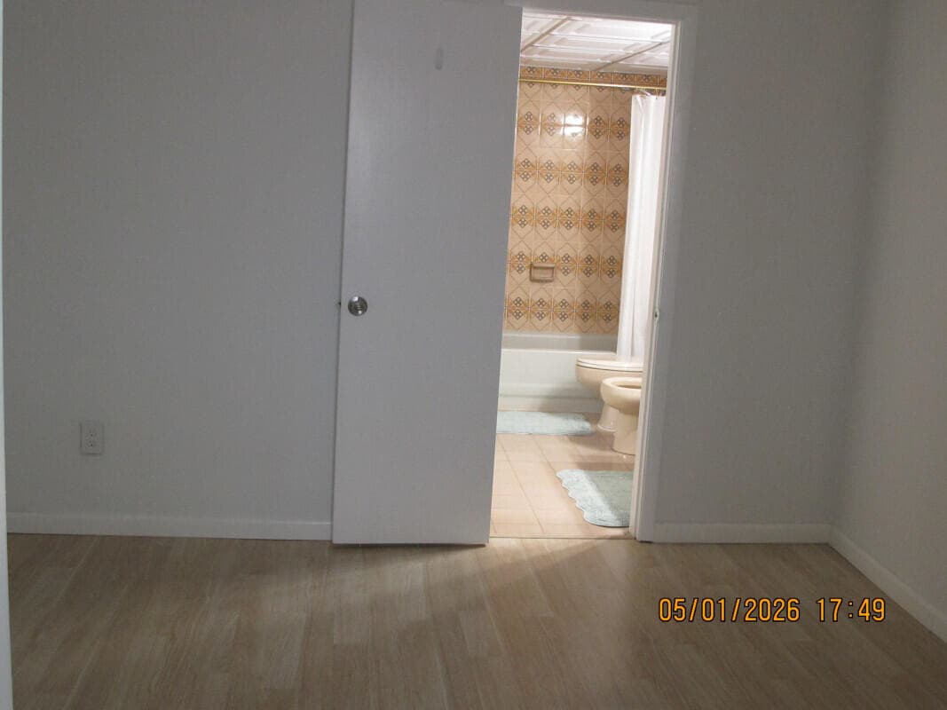 2828 SW 2nd Street, Miami, FL 33135 24