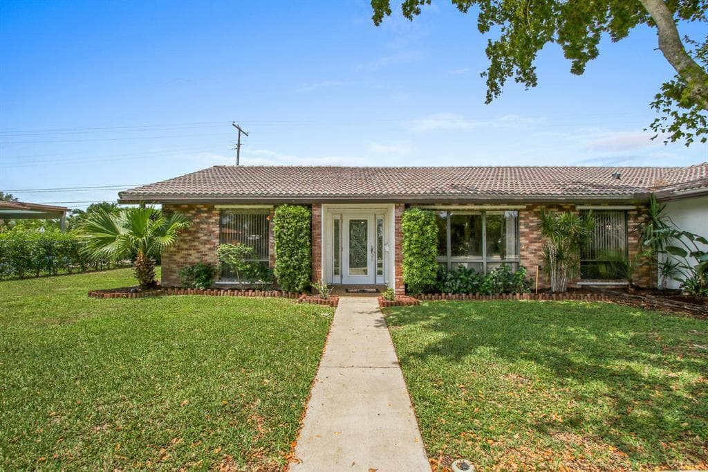 1501 NW 7th Street, Boca Raton, FL 33486 4