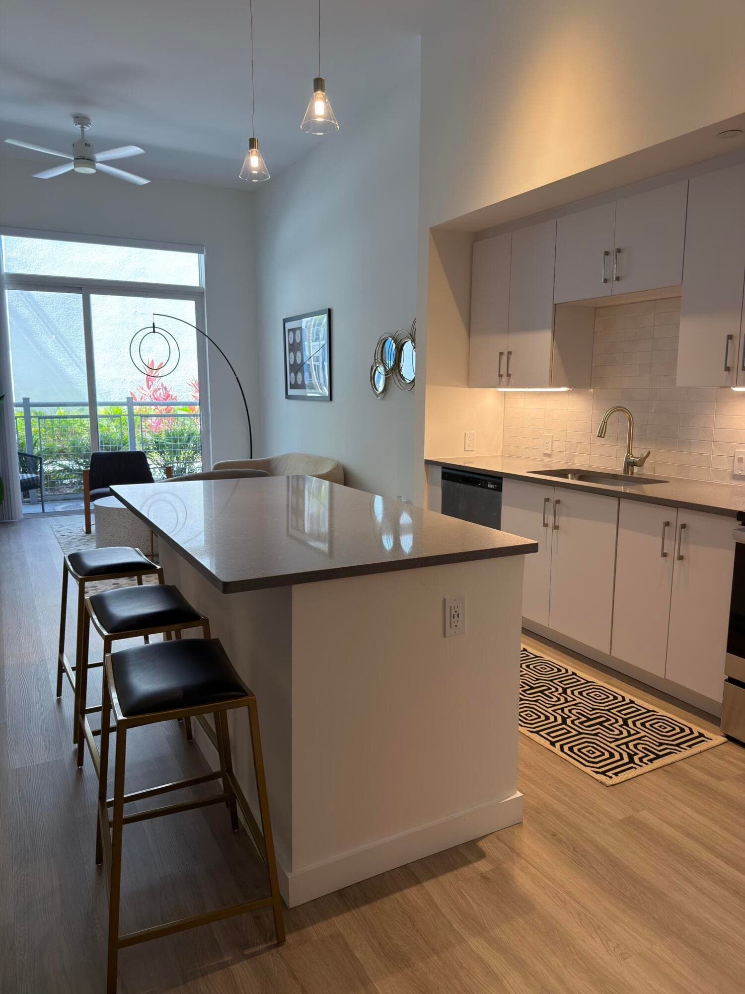 1710 N Congress Avenue, West Palm Beach, FL 33409 7