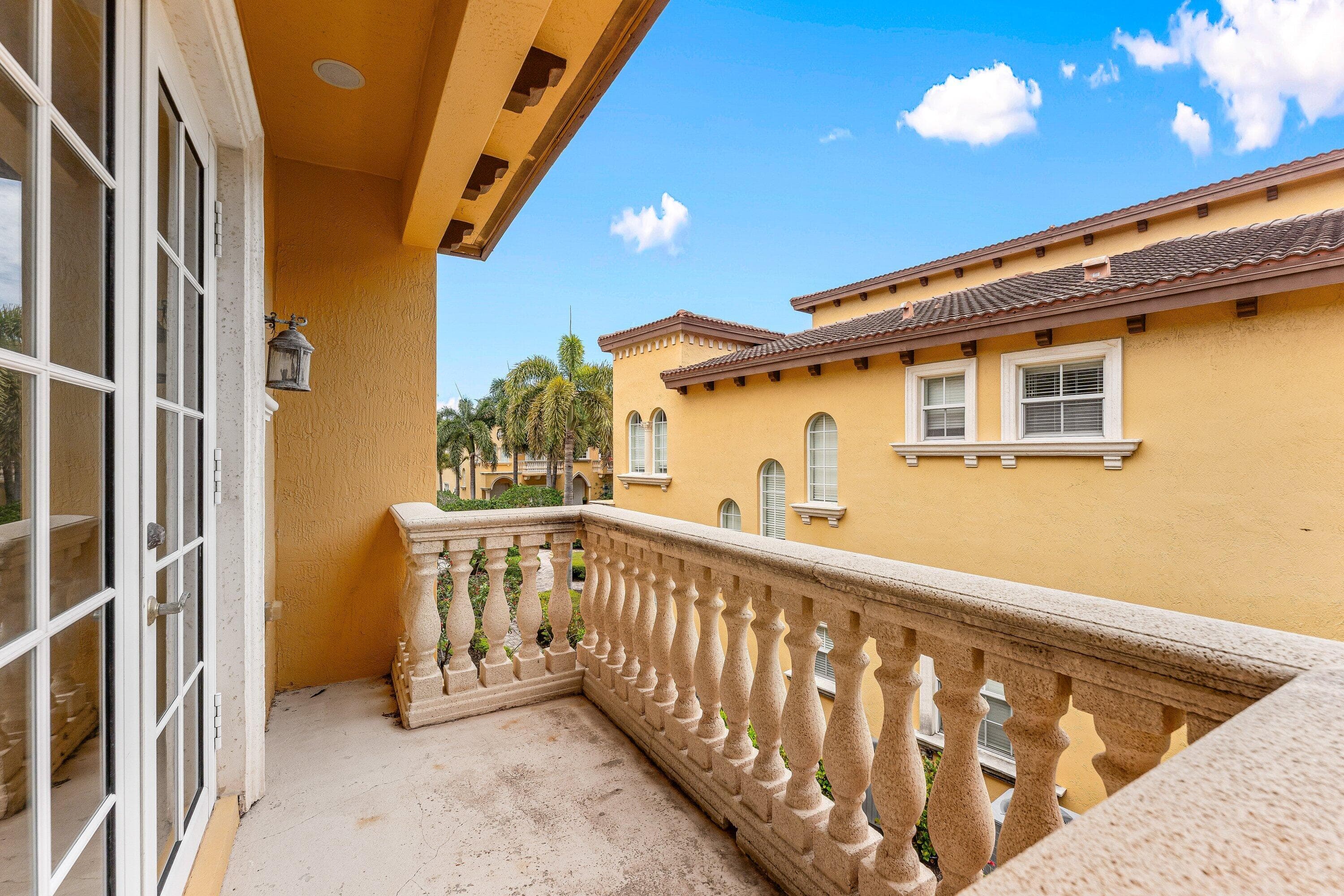 210 NE 69th Circle, Boca Raton, FL 33487 33