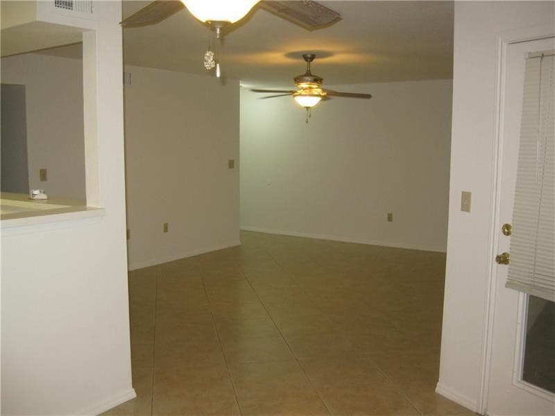 2647 NW 33rd Street 2305, Oakland Park, FL 33309 2
