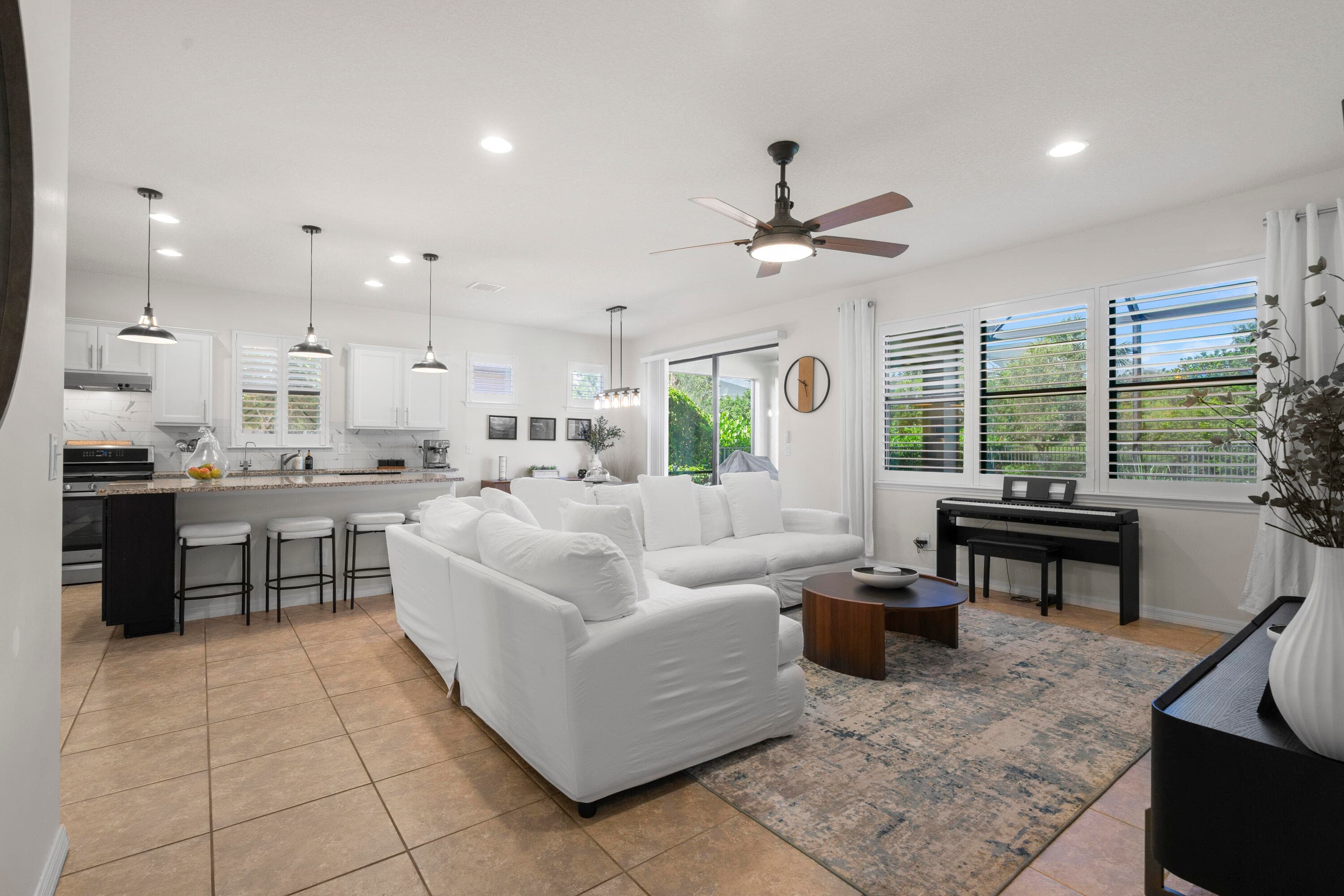 560 SE Monet Drive, Port St. Lucie, FL 34984 8