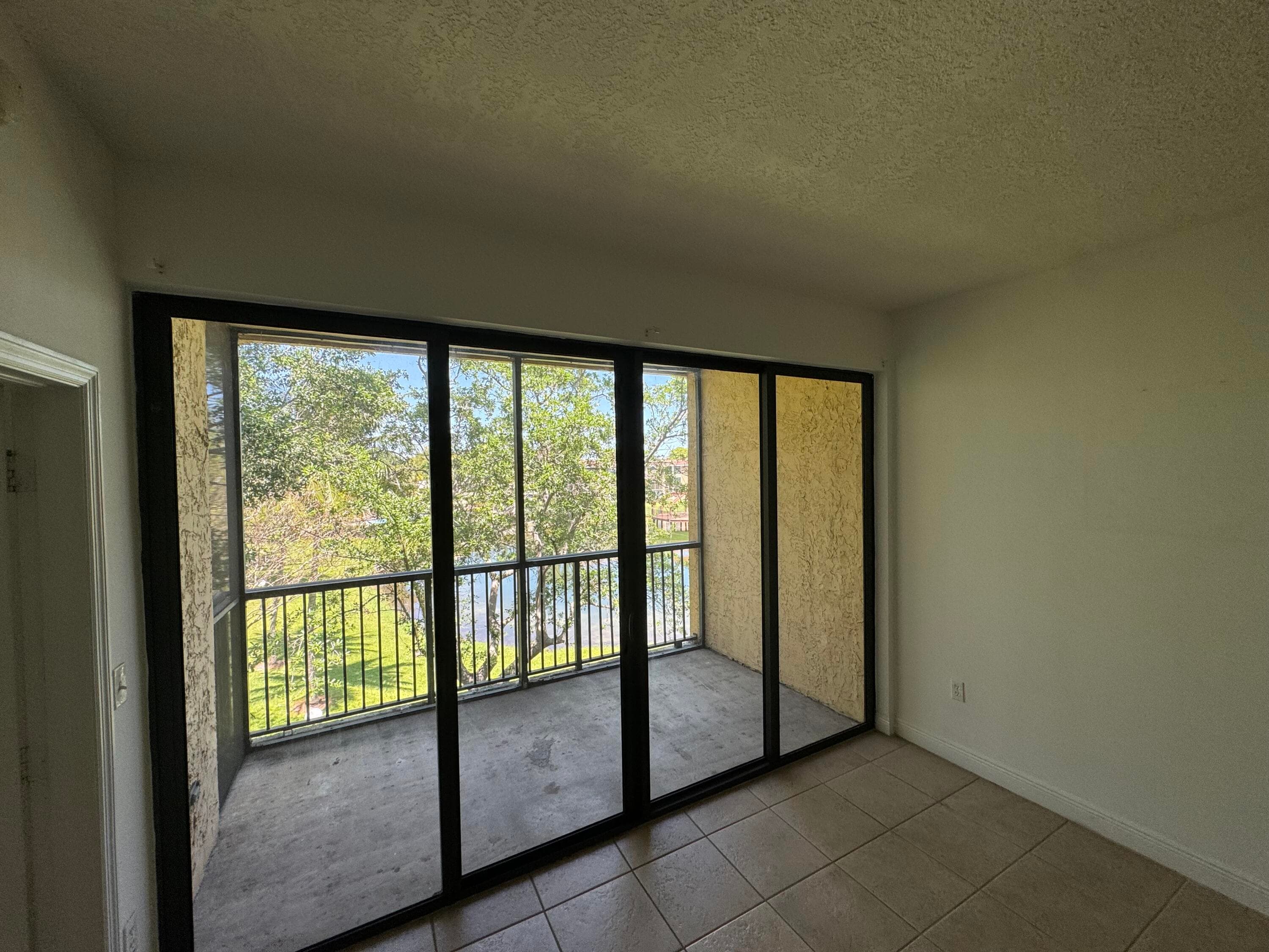 6729 Coral Lake Drive 6729, Margate, FL 33063 11