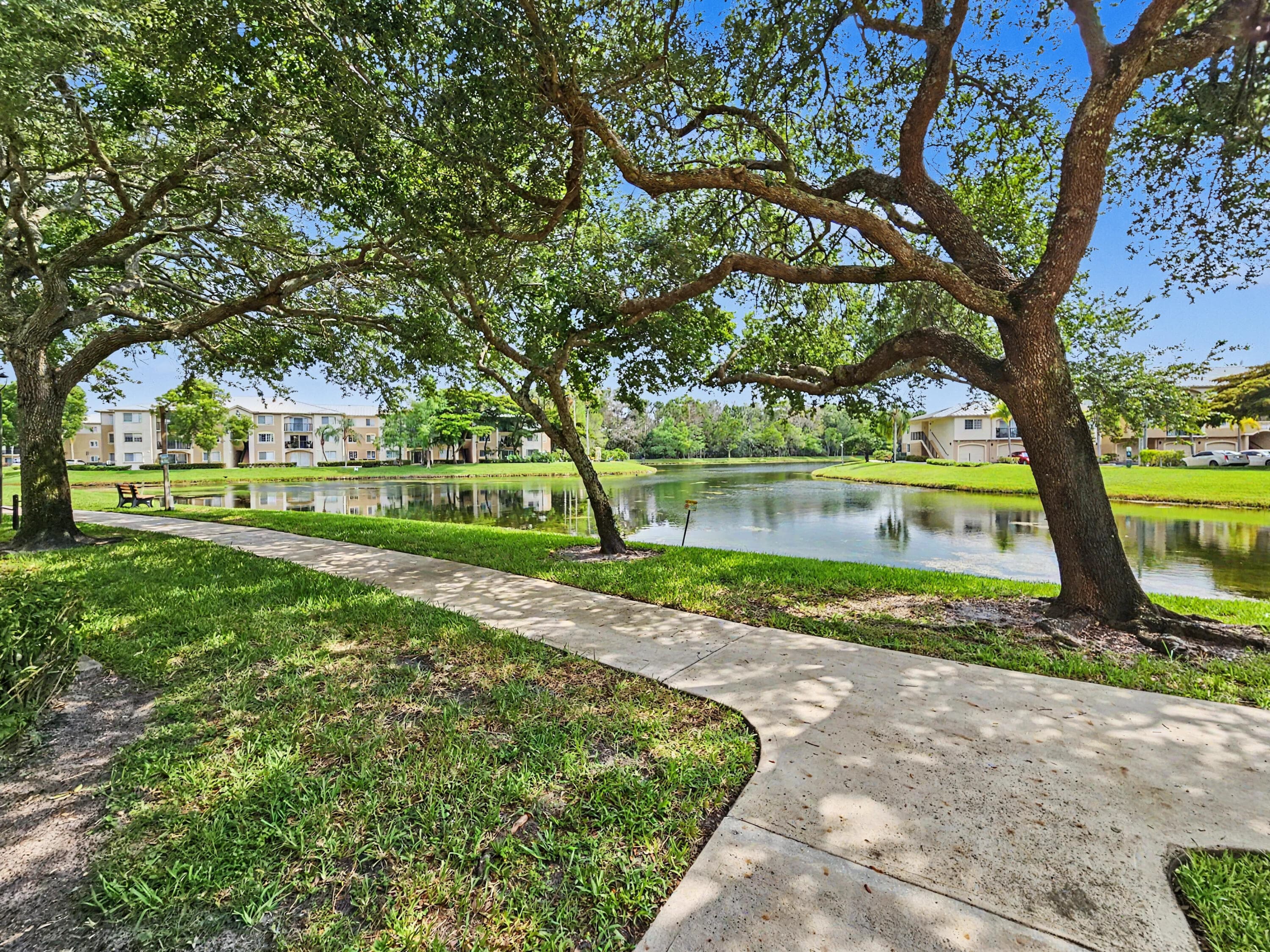 500 Crestwood Court N 504, Royal Palm Beach, FL 33411 47