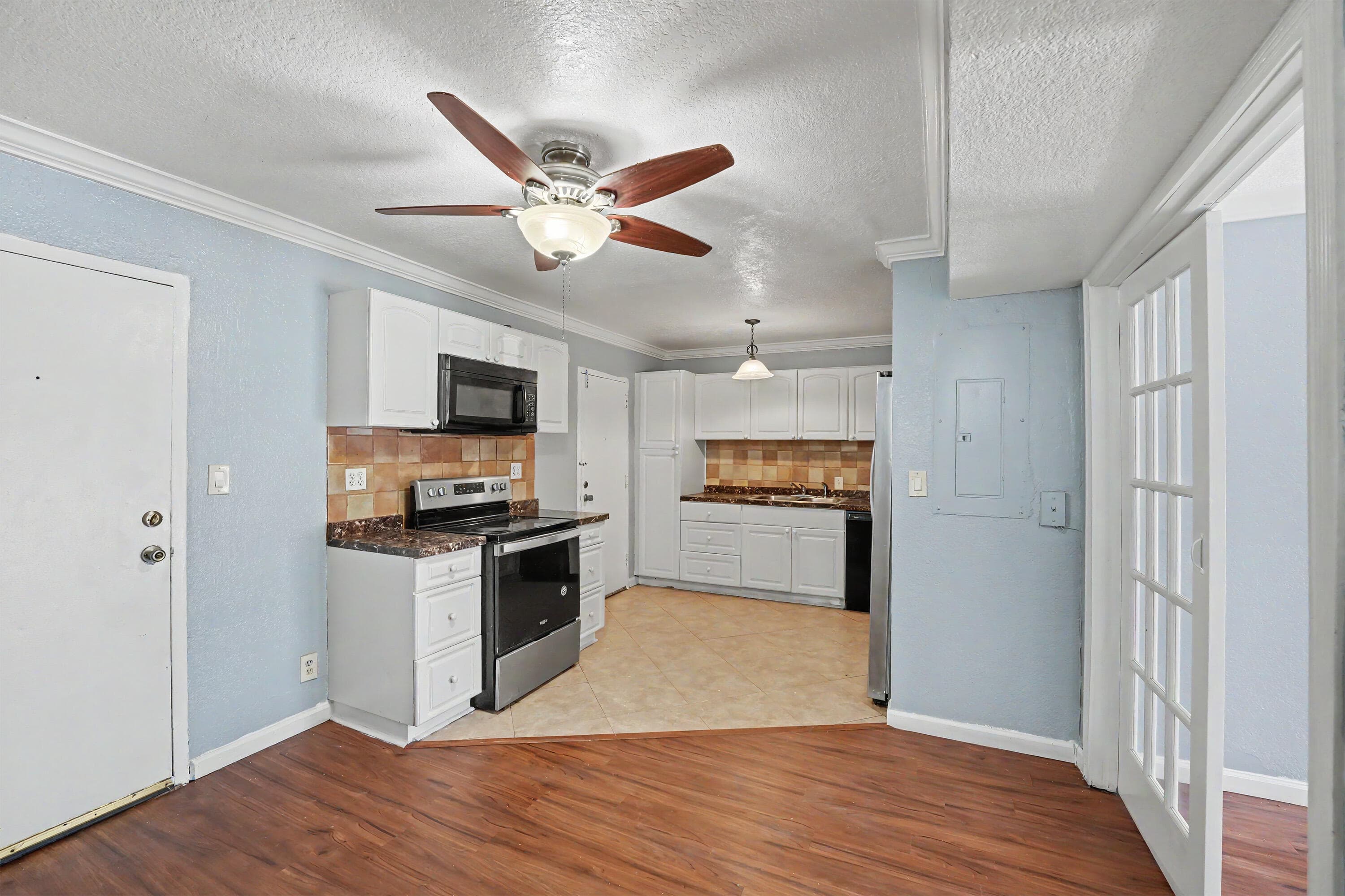 4848 NW 24th 105, Lauderdale Lakes, FL 33313 2