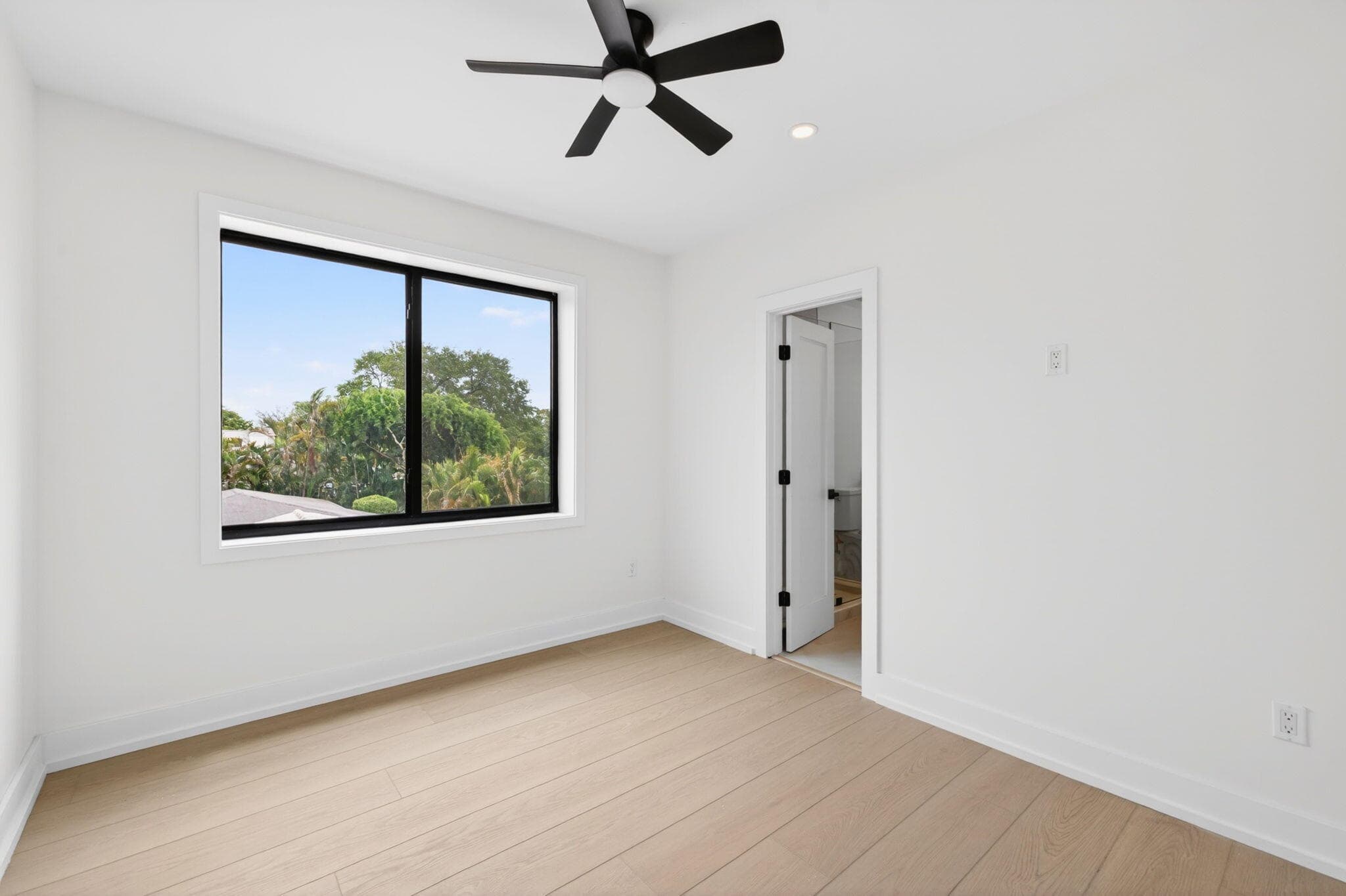 507 SW 11th Street, Fort Lauderdale, FL 33315 40