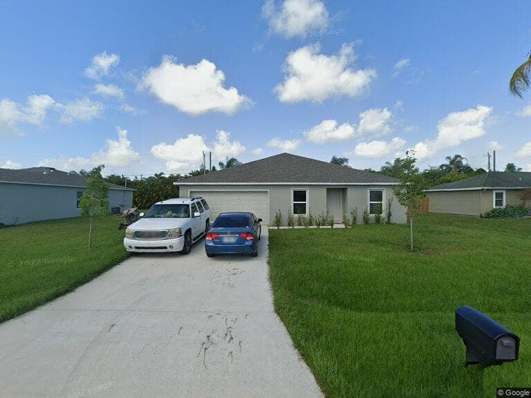 1085 SW Firestone Avenue, Port St. Lucie, FL 34953 2