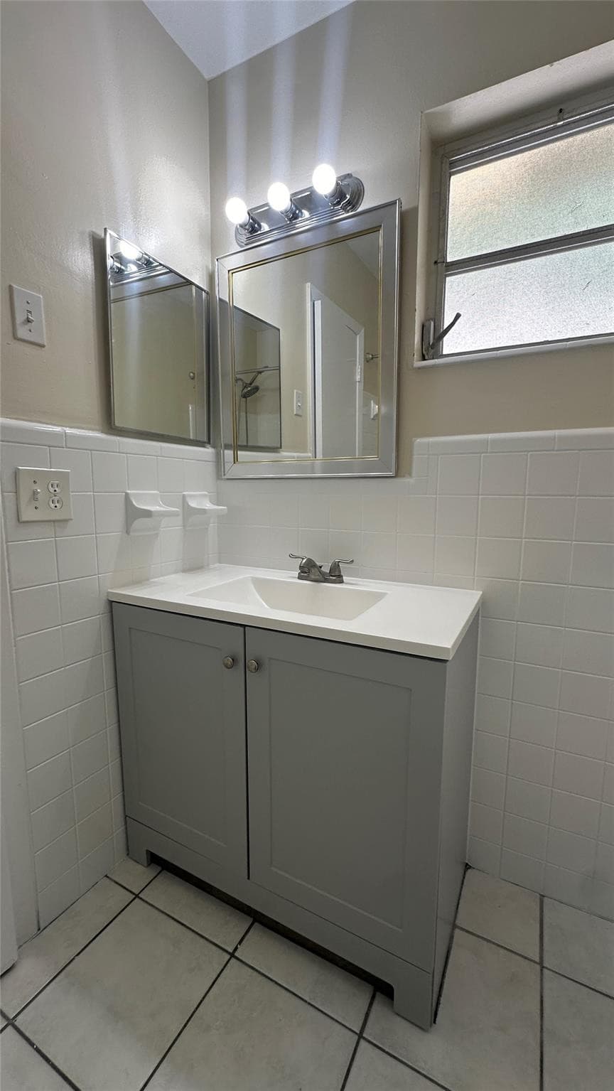 717 SE 16th Street 3, Fort Lauderdale, FL 33316 8