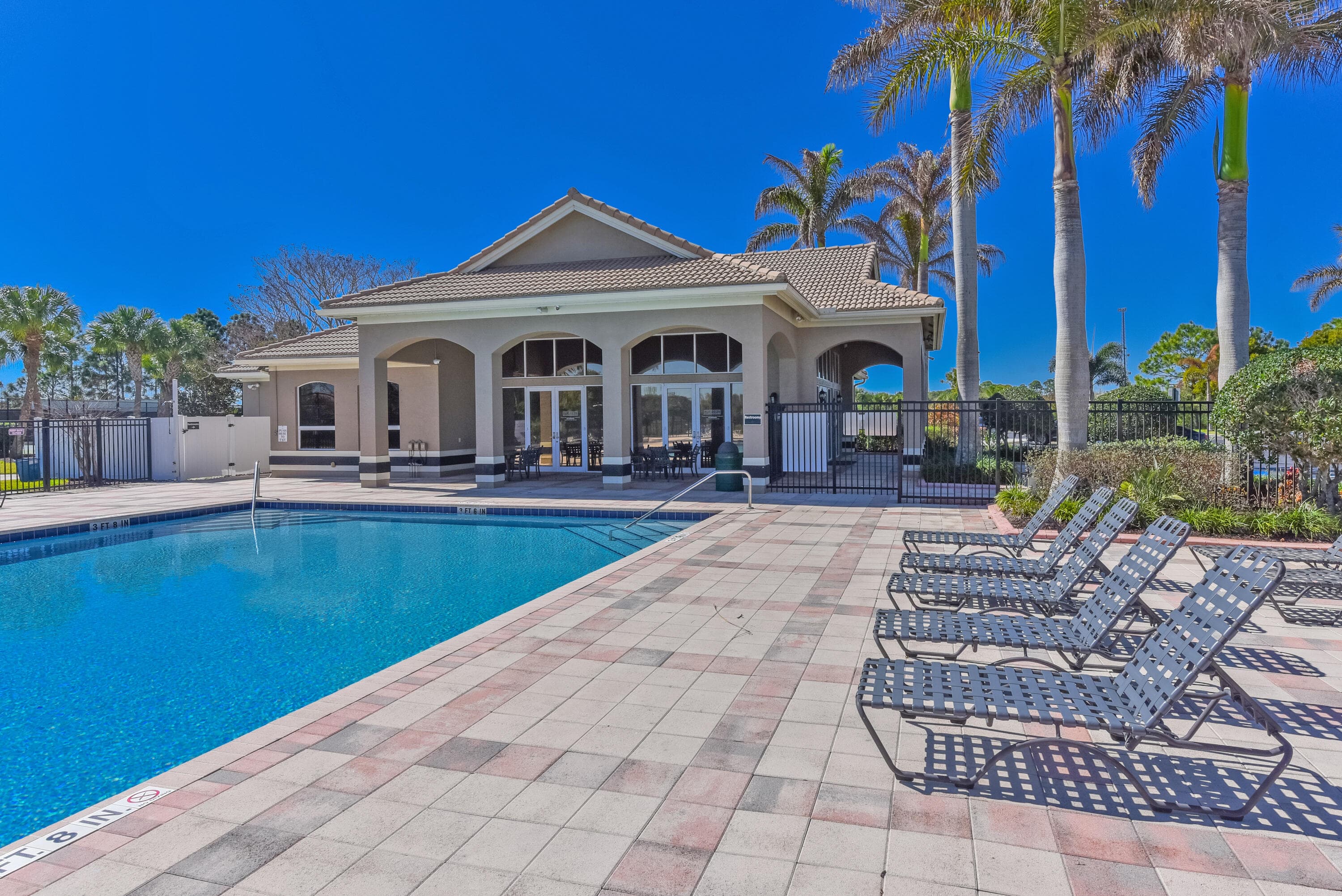 2257 SW Marshfield Court, FL 34953 40