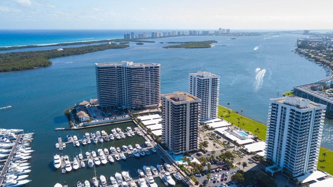 100 Lakeshore Drive 1755, North Palm Beach, FL 33408 95