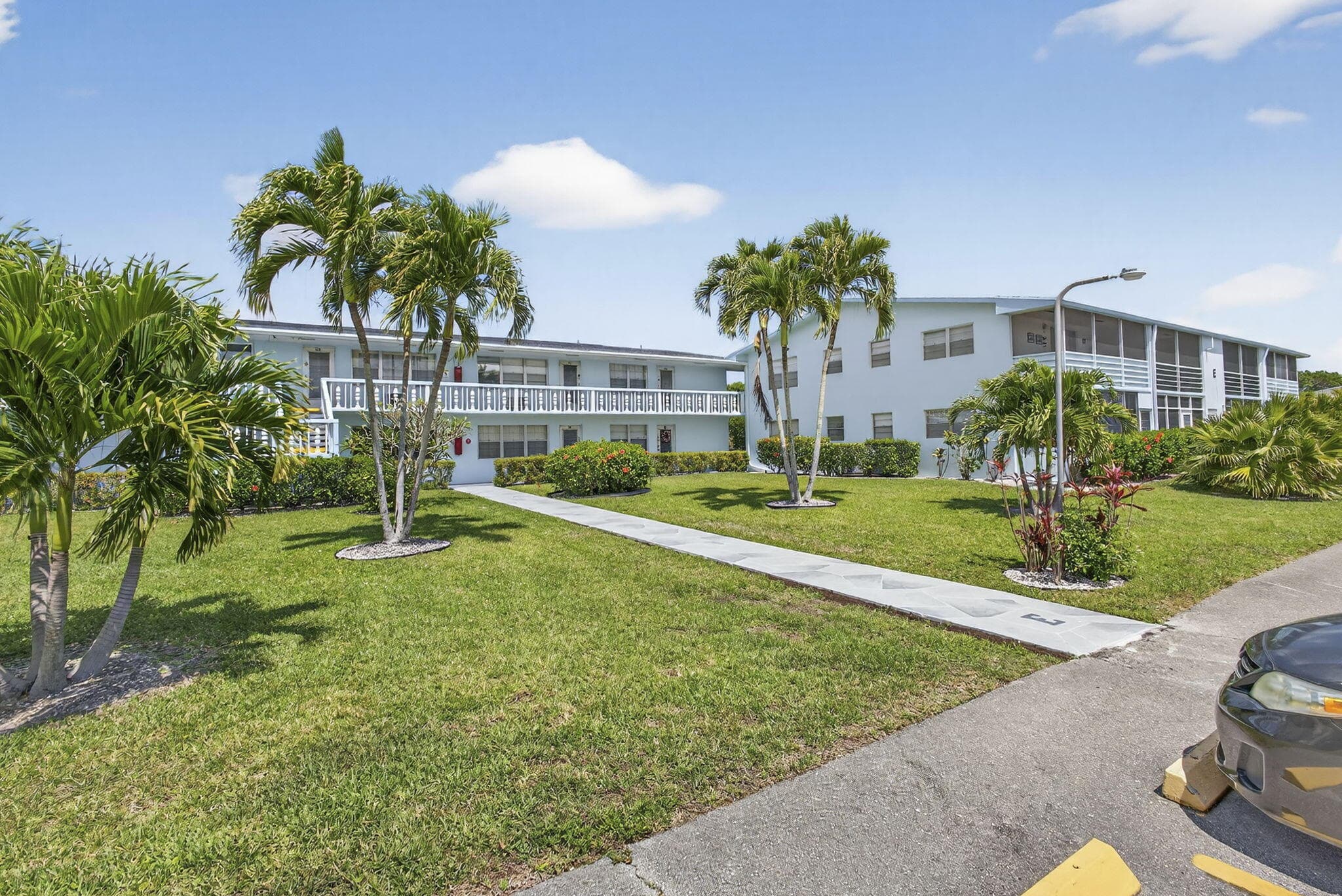 106 E Camden E, West Palm Beach, FL 33417
