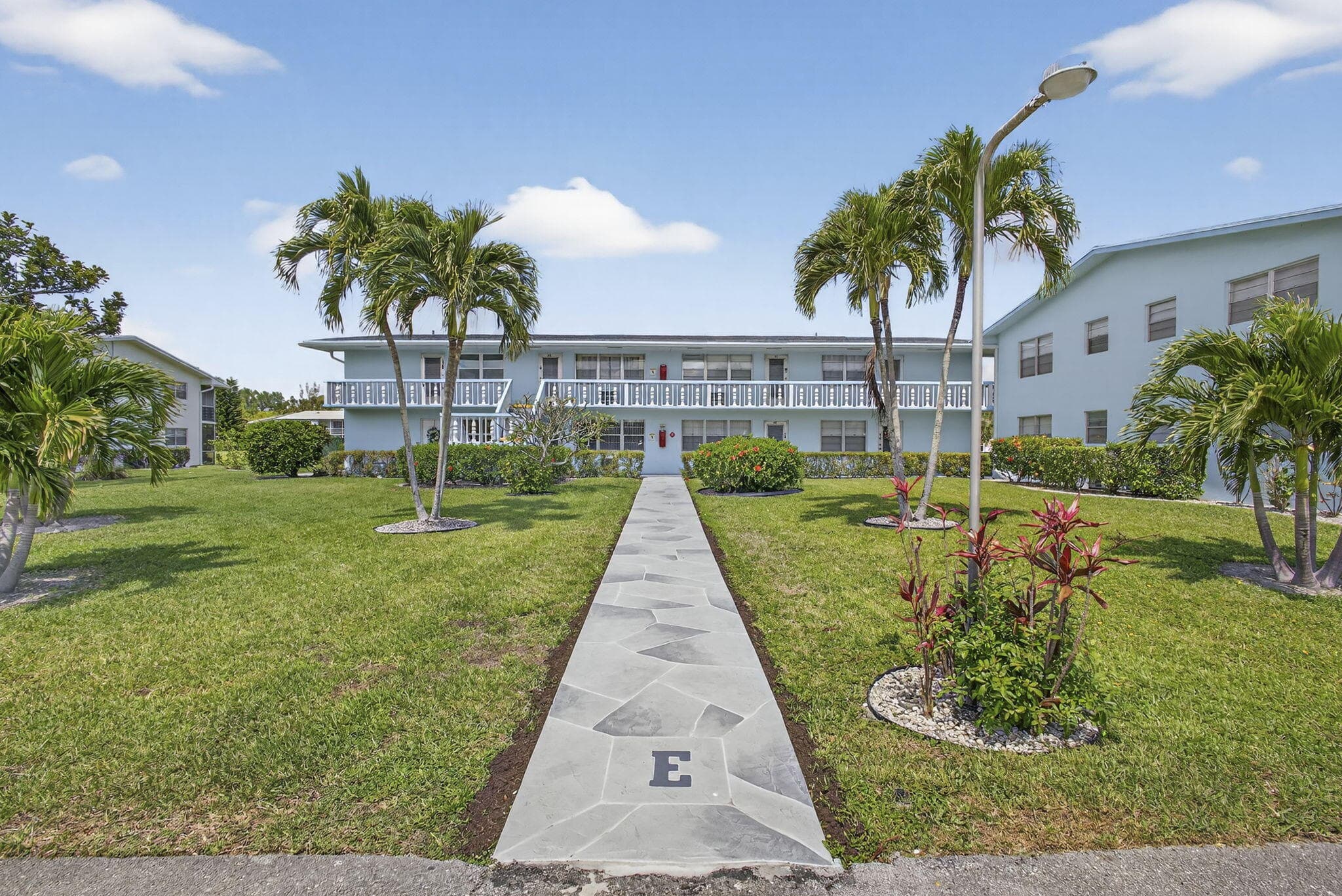 106 E Camden E, West Palm Beach, FL 33417 2