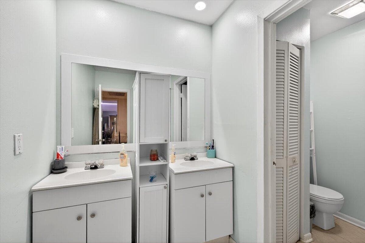 6351 Seven Springs Boulevard B, Greenacres, FL 33463 16