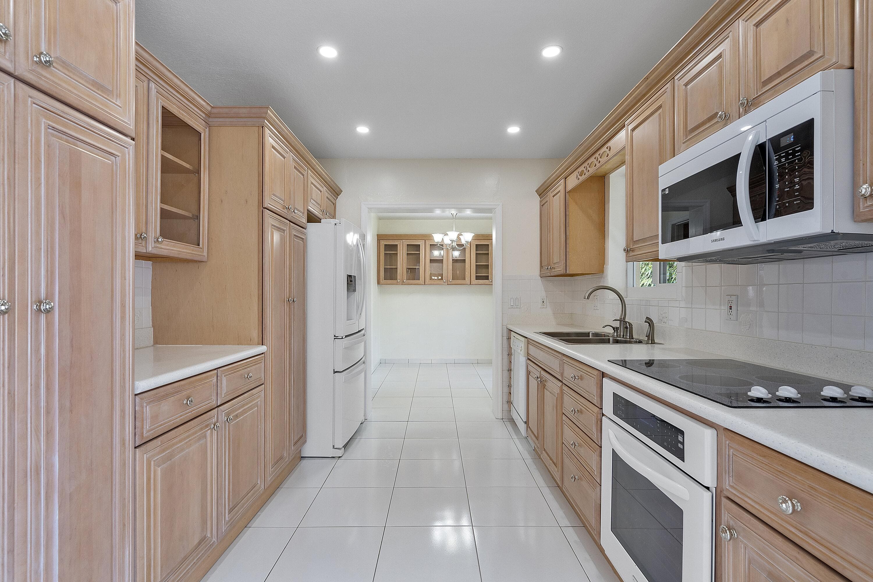 2475 NE 214th Street, Aventura, FL 33180 16