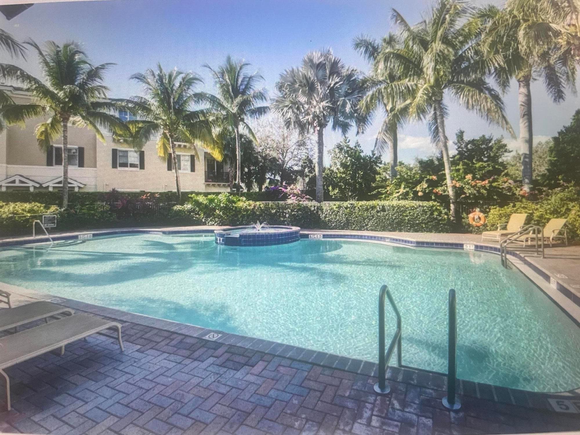 552 NW 39th Circle N, Boca Raton, FL 33431 26