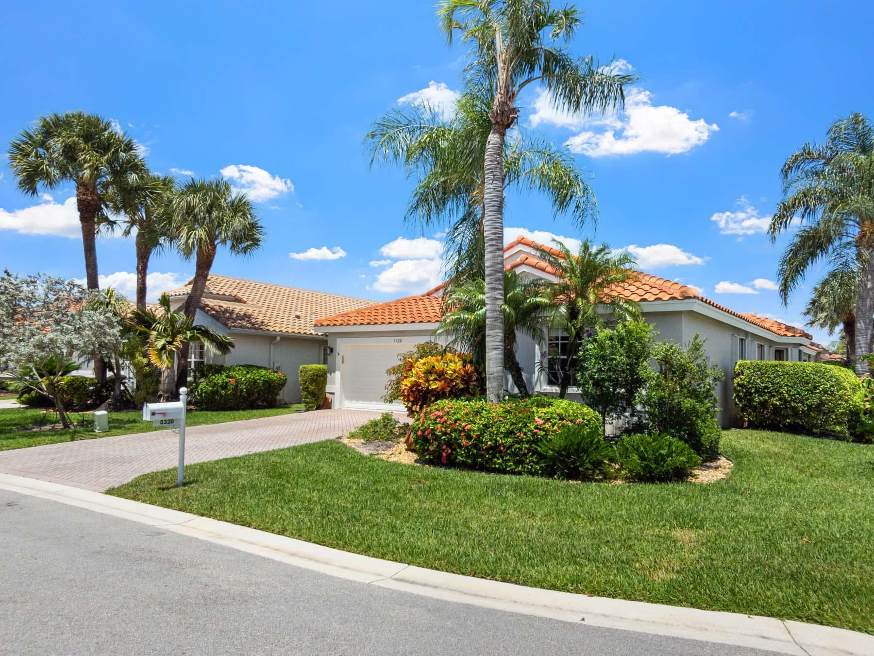 5320 Glenville Drive, Boynton Beach, FL 33437 2