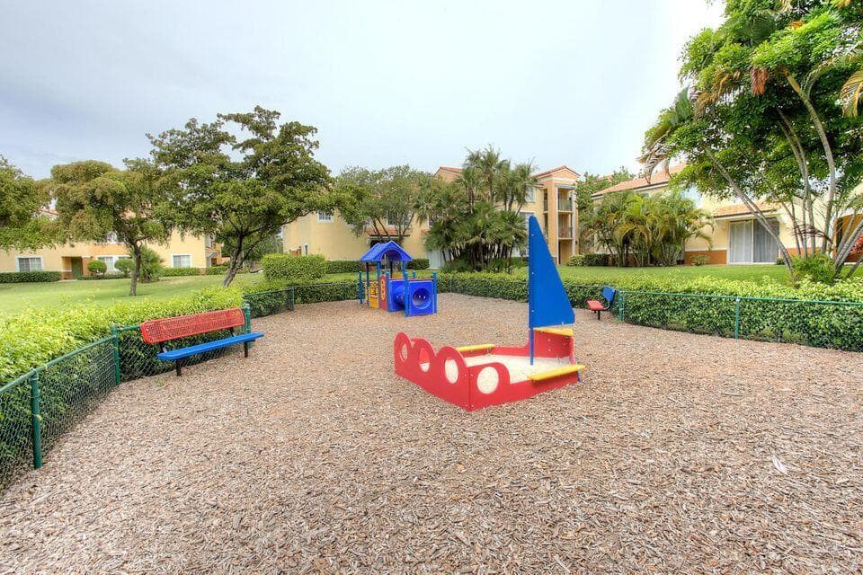 160 Yacht Club Way 209, Hypoluxo, FL 33462 29