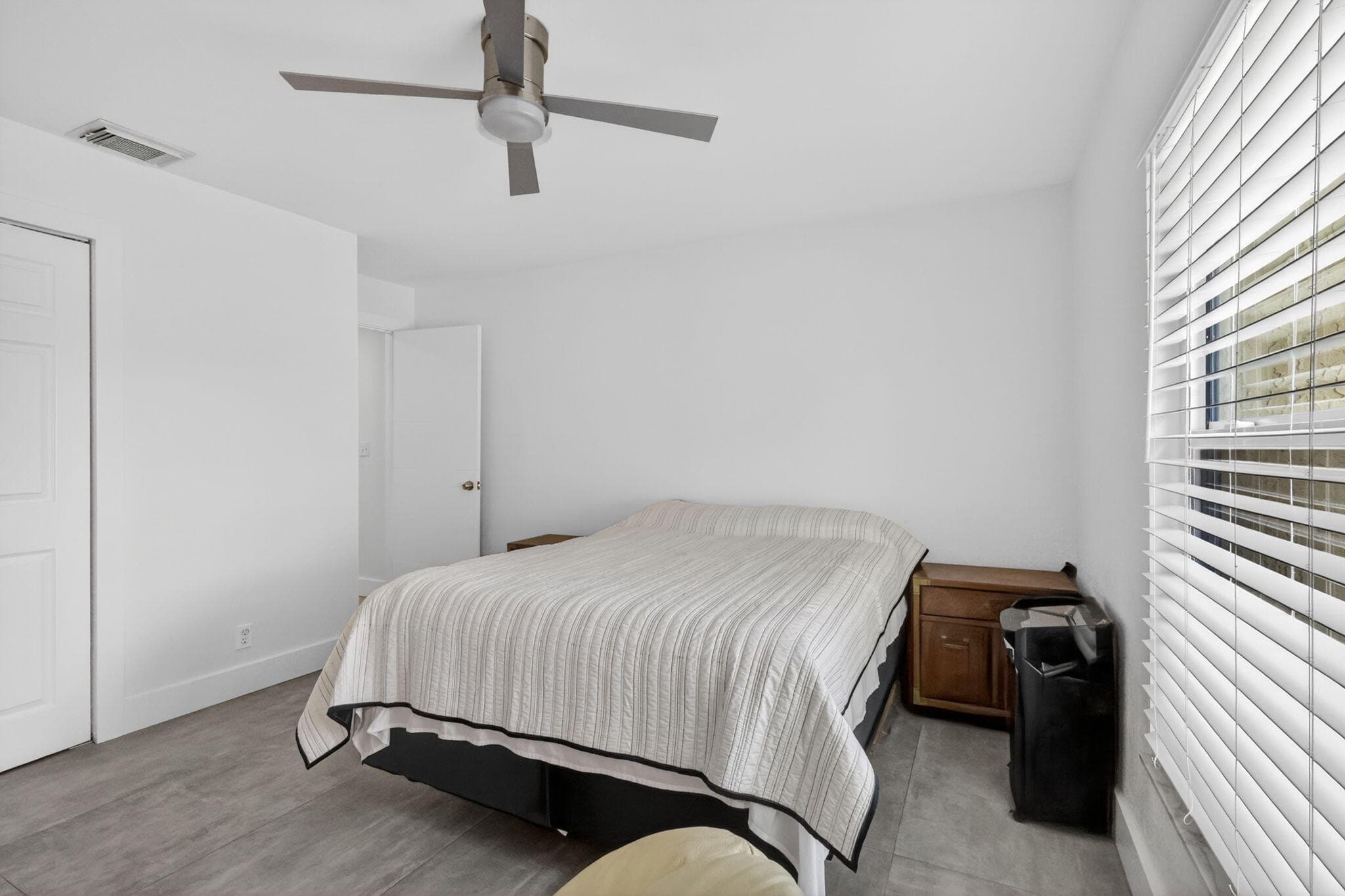 1230 NW 22nd Avenue, Delray Beach, FL 33445 26