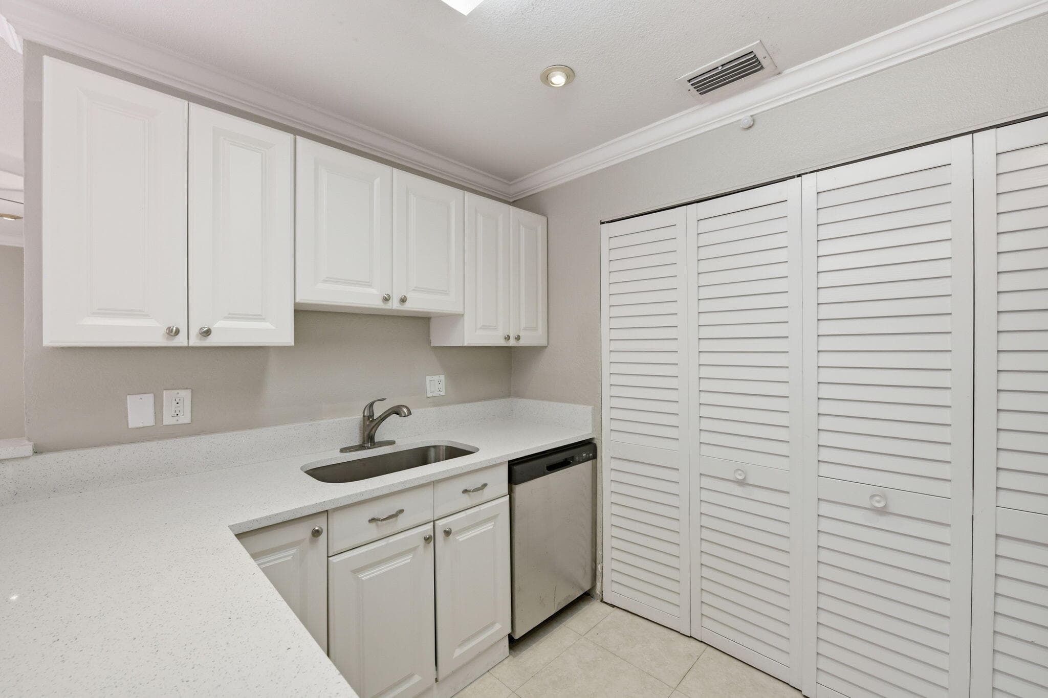 8741 Cleary Boulevard, Plantation, FL 33324 21