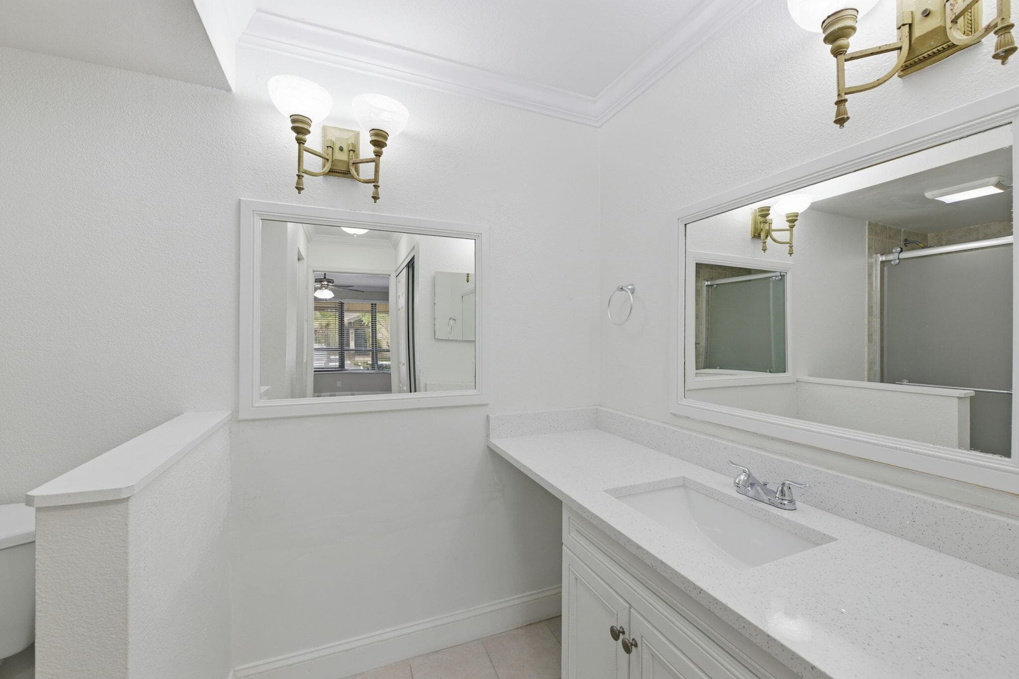 8741 Cleary Boulevard, Plantation, FL 33324 32