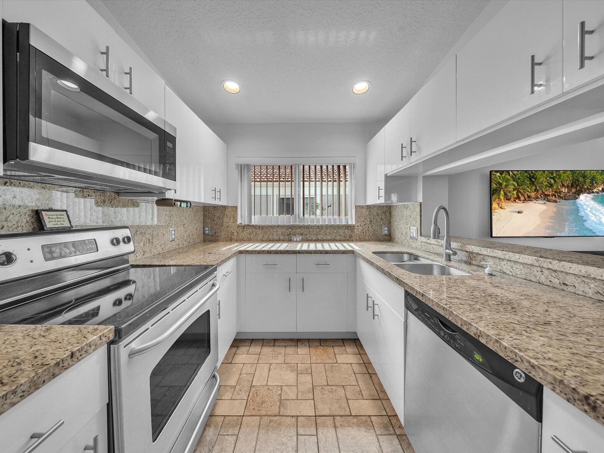 8039 N Tranquility Lake Drive, Delray Beach, FL 33446 8