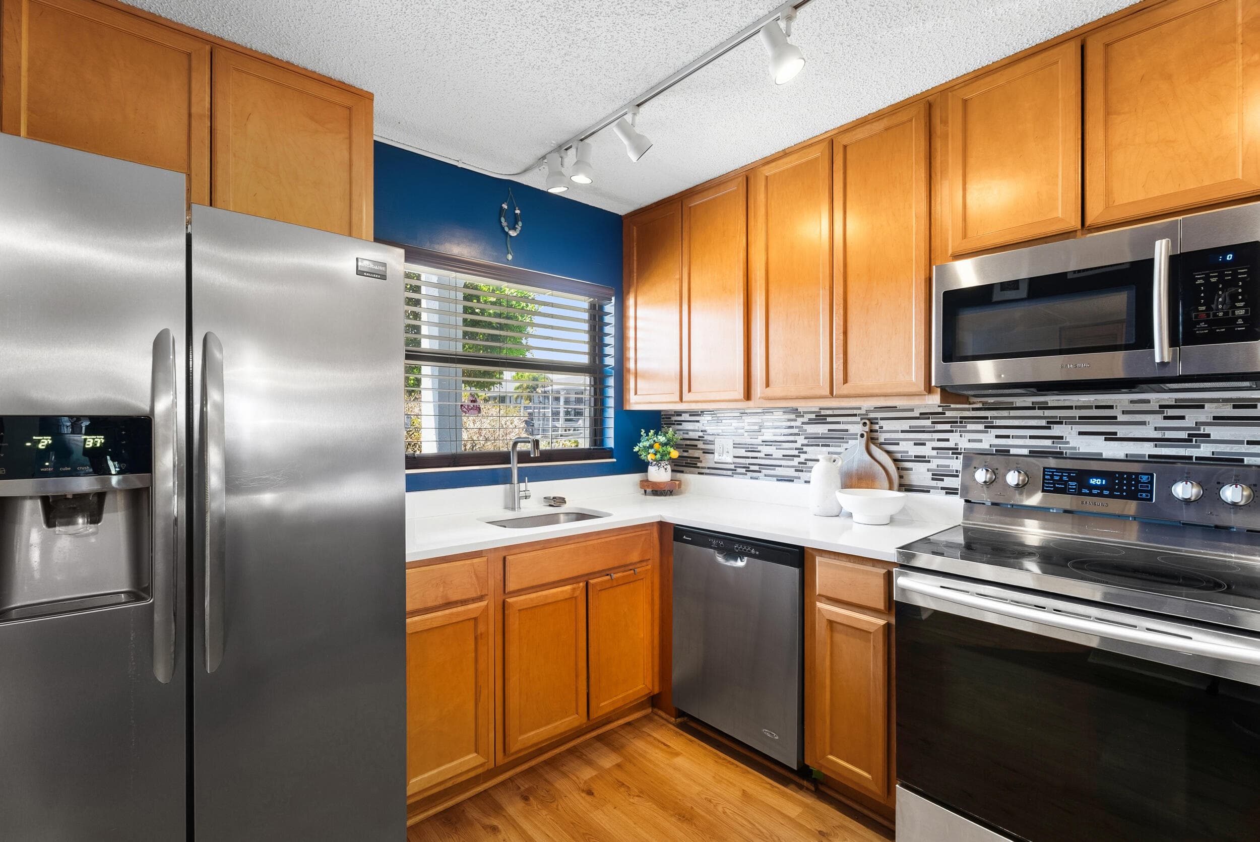 1201 SE Parkview Place G4, Stuart, FL 34994 6