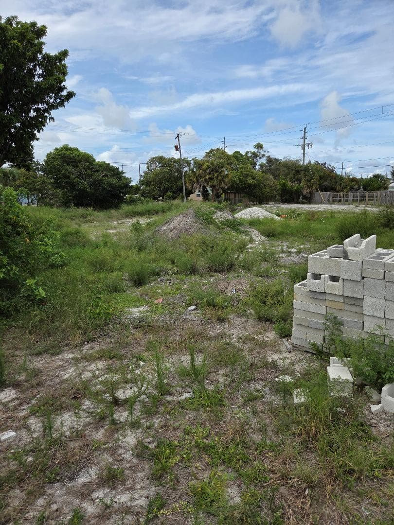 1114 W 28th Street, Riviera Beach, FL 33404 8
