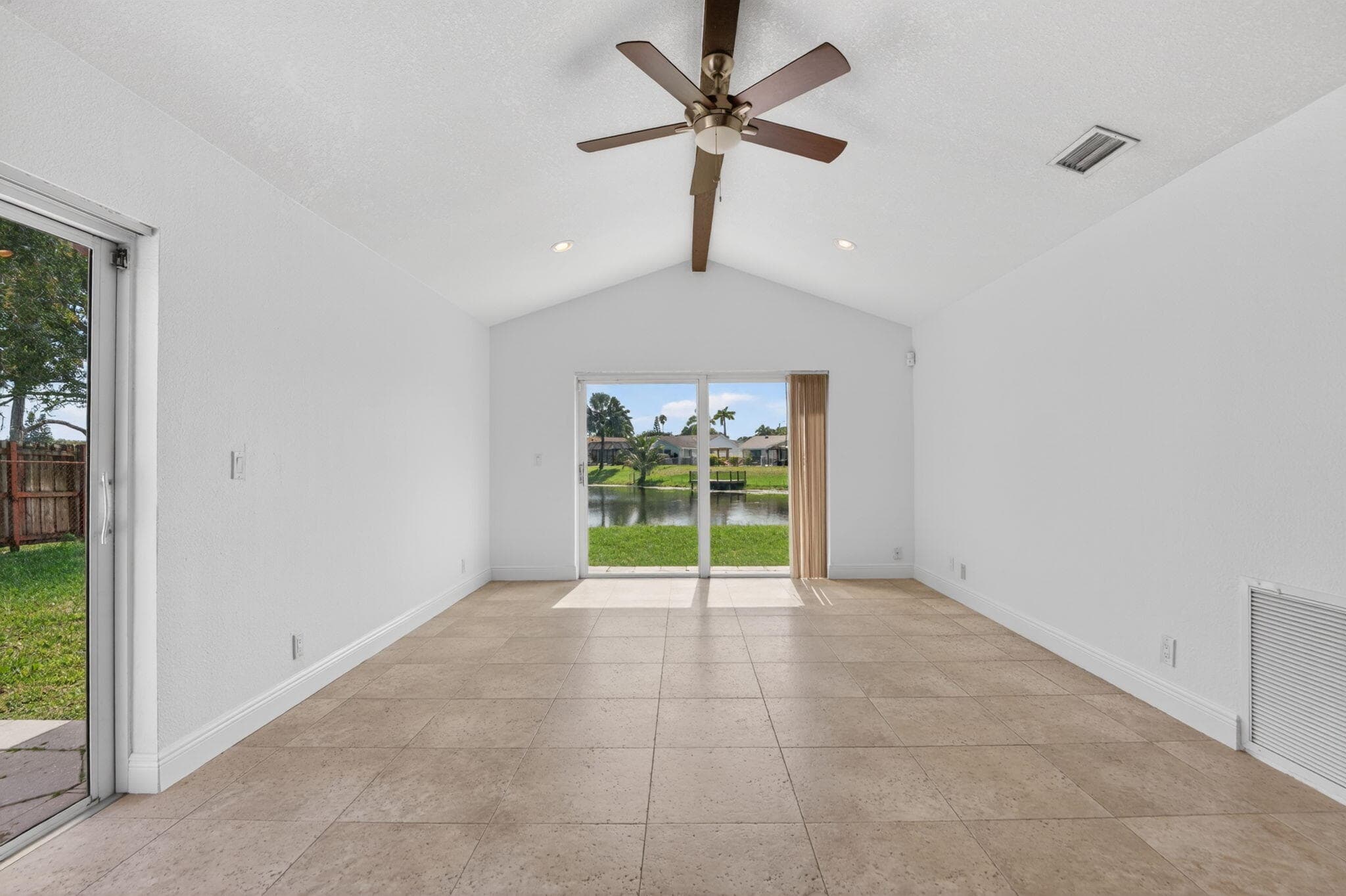 1273 SW 25th Avenue, Deerfield Beach, FL 33442 34