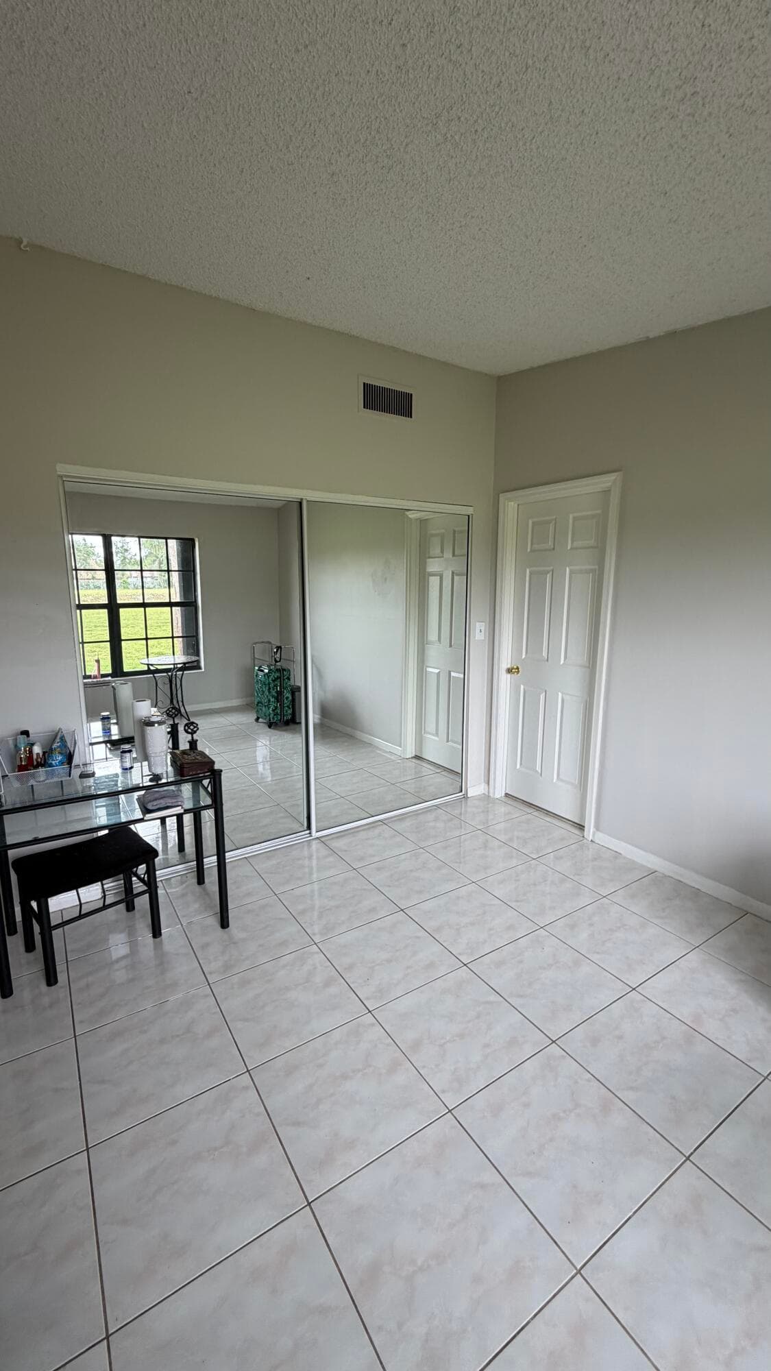 5460 S Lakewood Cir S S C, Margate, FL 33063 33