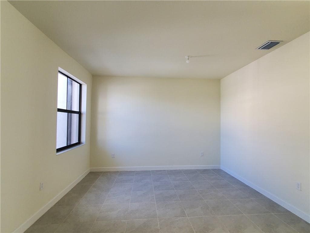 3216 W 114th Terrace, Hialeah, FL 33018 3