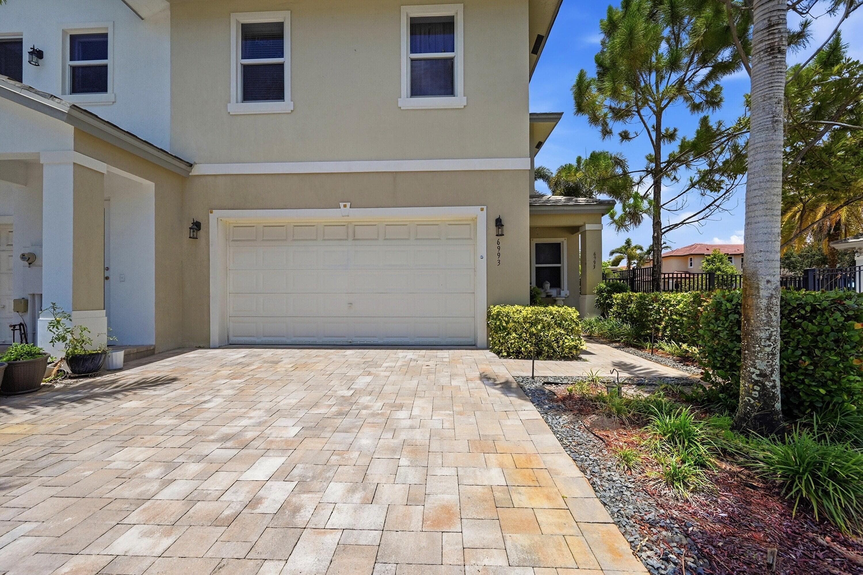 6993 Pines Circle, Coconut Creek, FL 33073 33