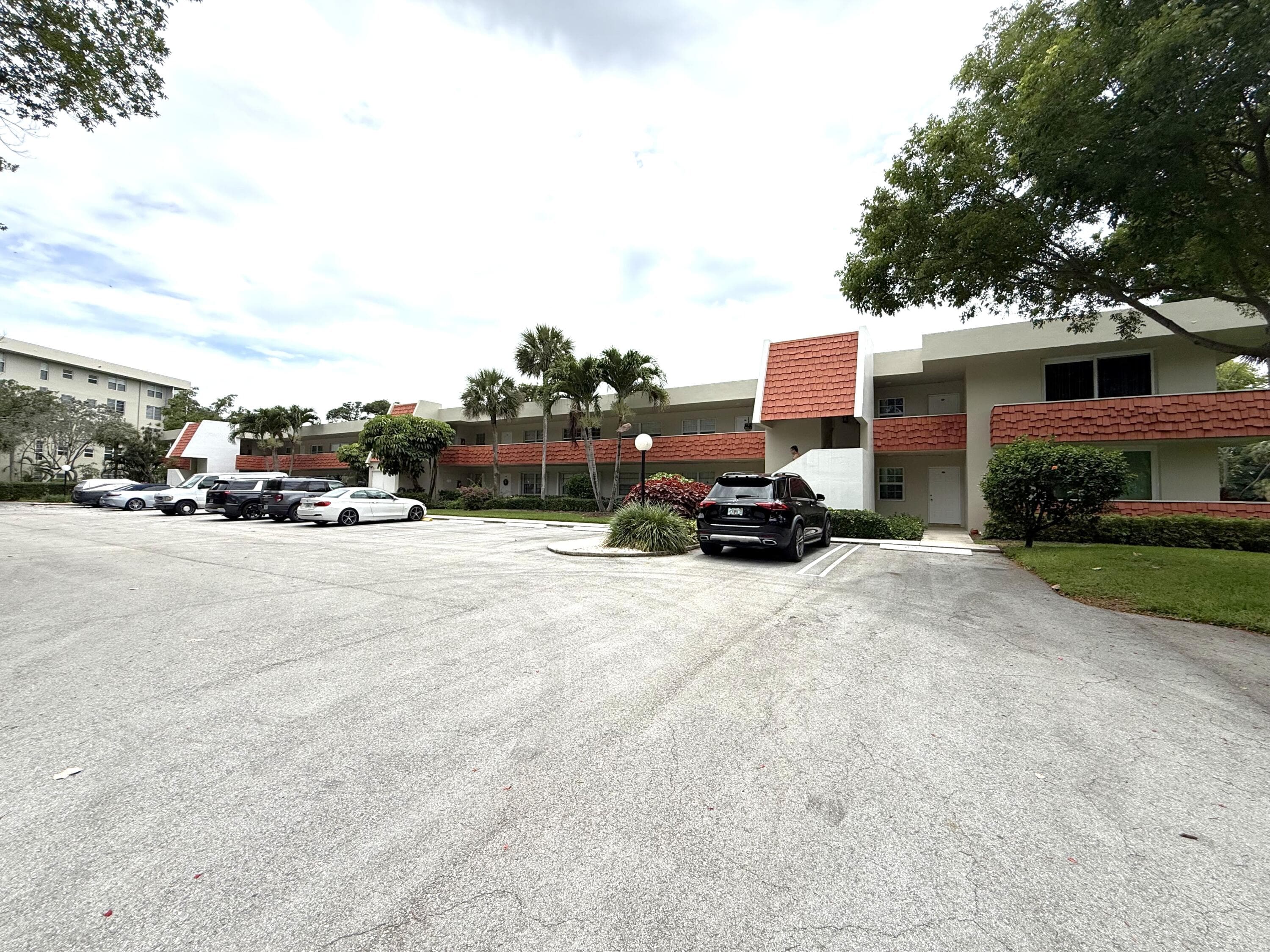 907 Cypress Terrace 201, Pompano Beach, FL 33069 10