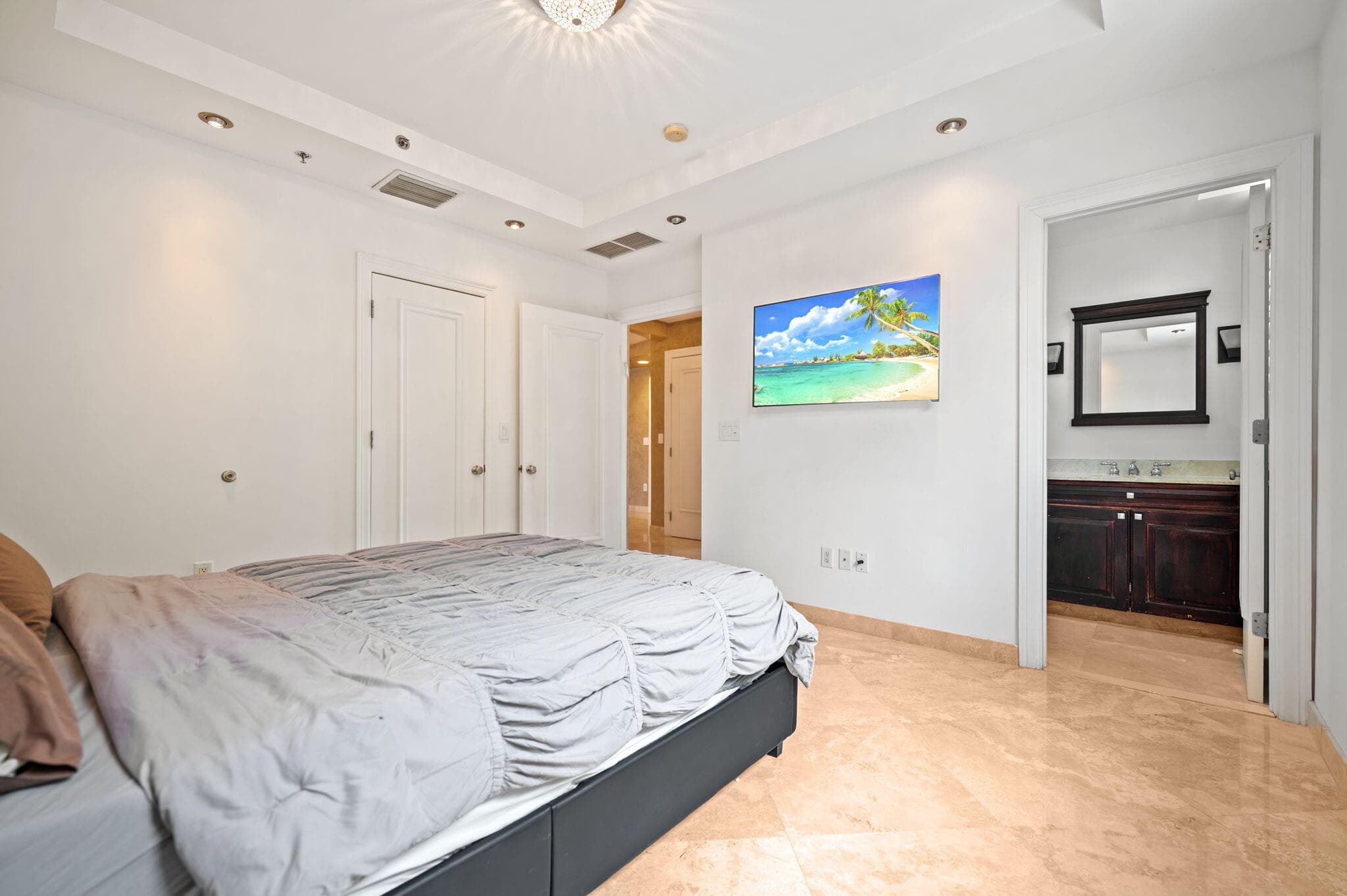 48 Hendricks Isle 2 A-a, Fort Lauderdale, FL 33301 21