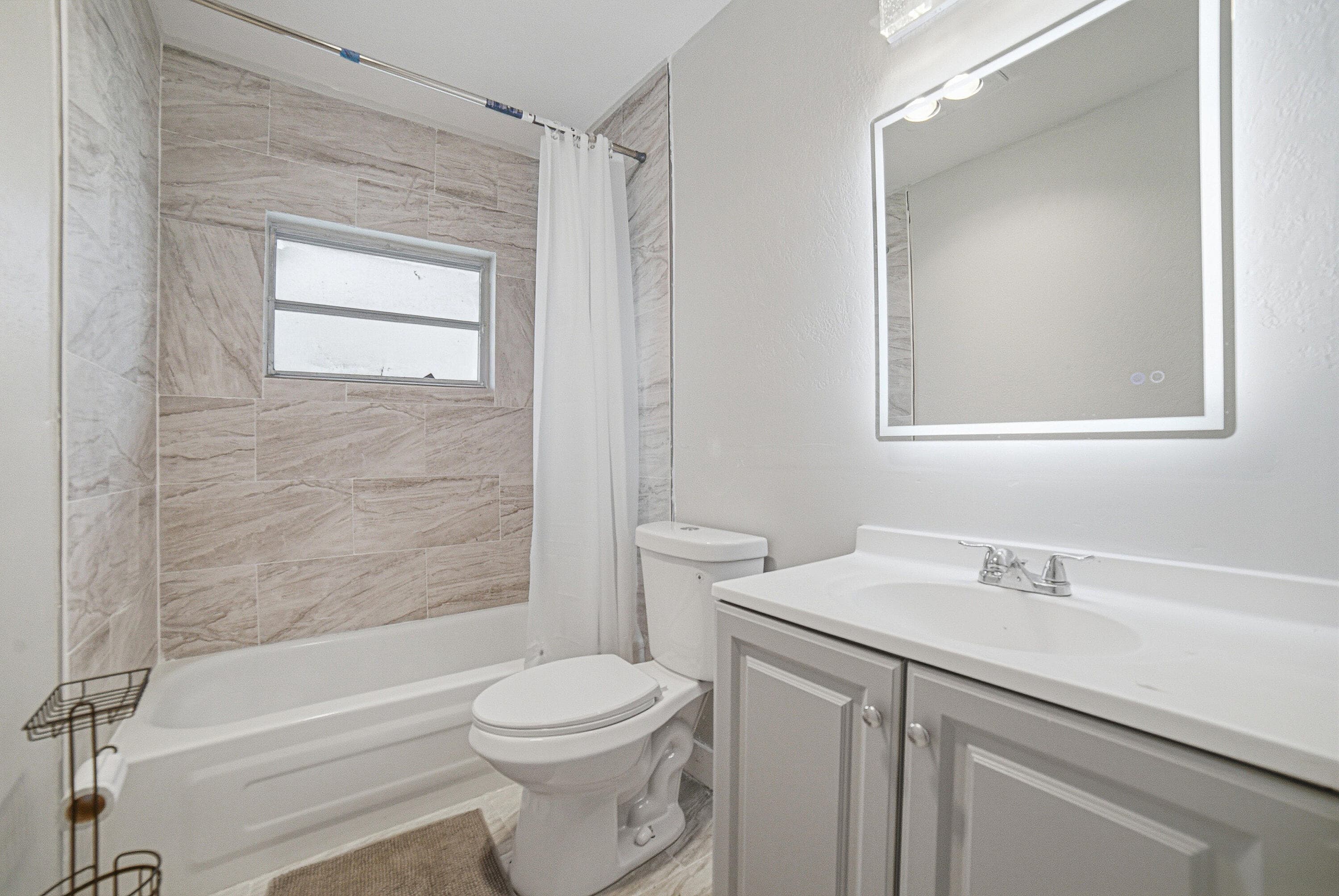 8106 NW 101st Avenue, Tamarac, FL 33321 22