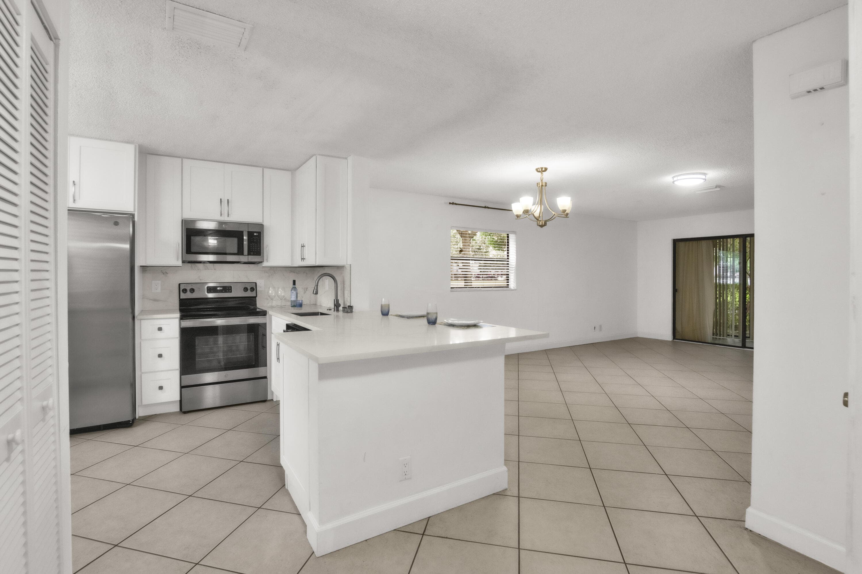 2112 NW 45th Avenue, Coconut Creek, FL 33066 2