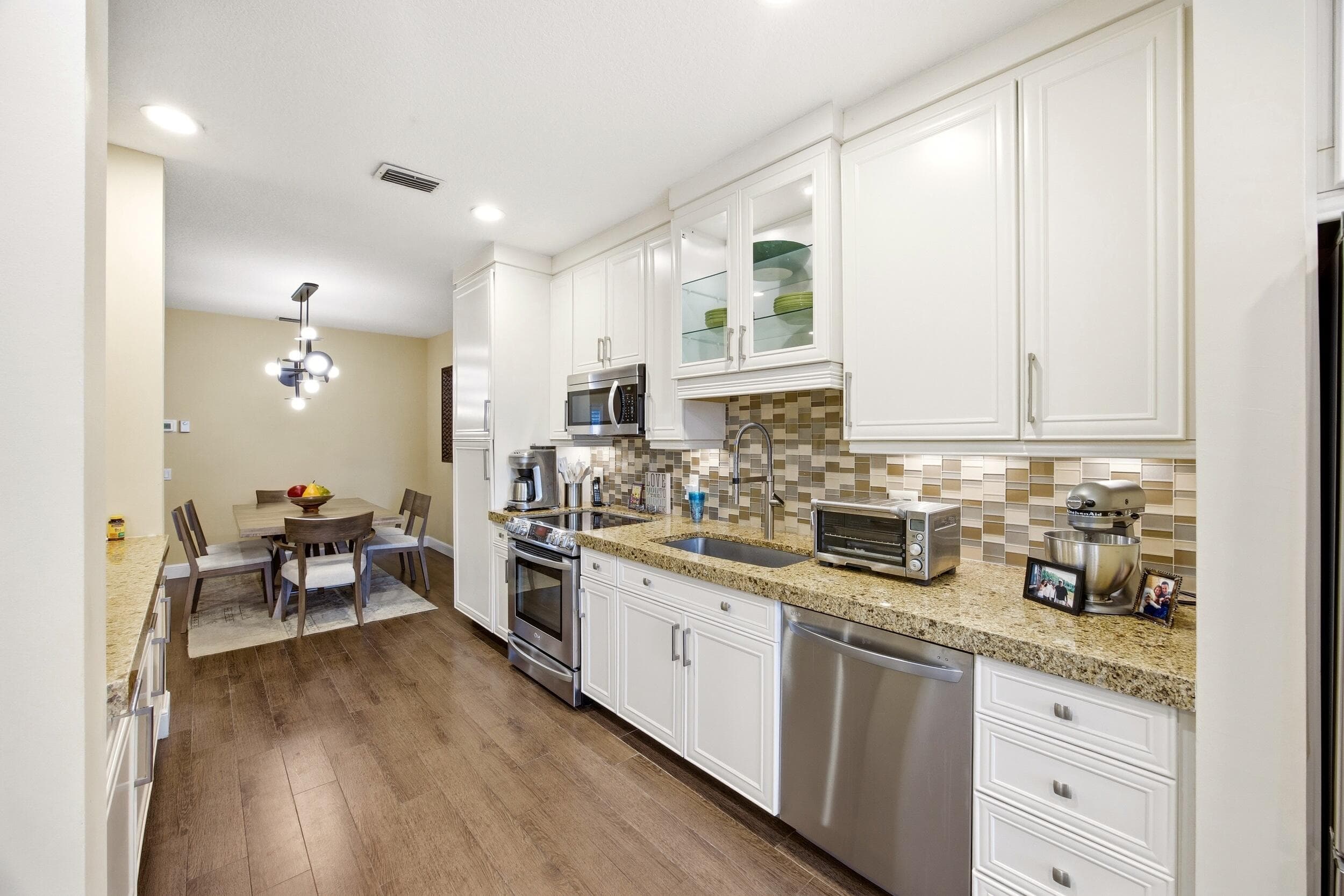 6738 Via Regina, Boca Raton, FL 33433 13