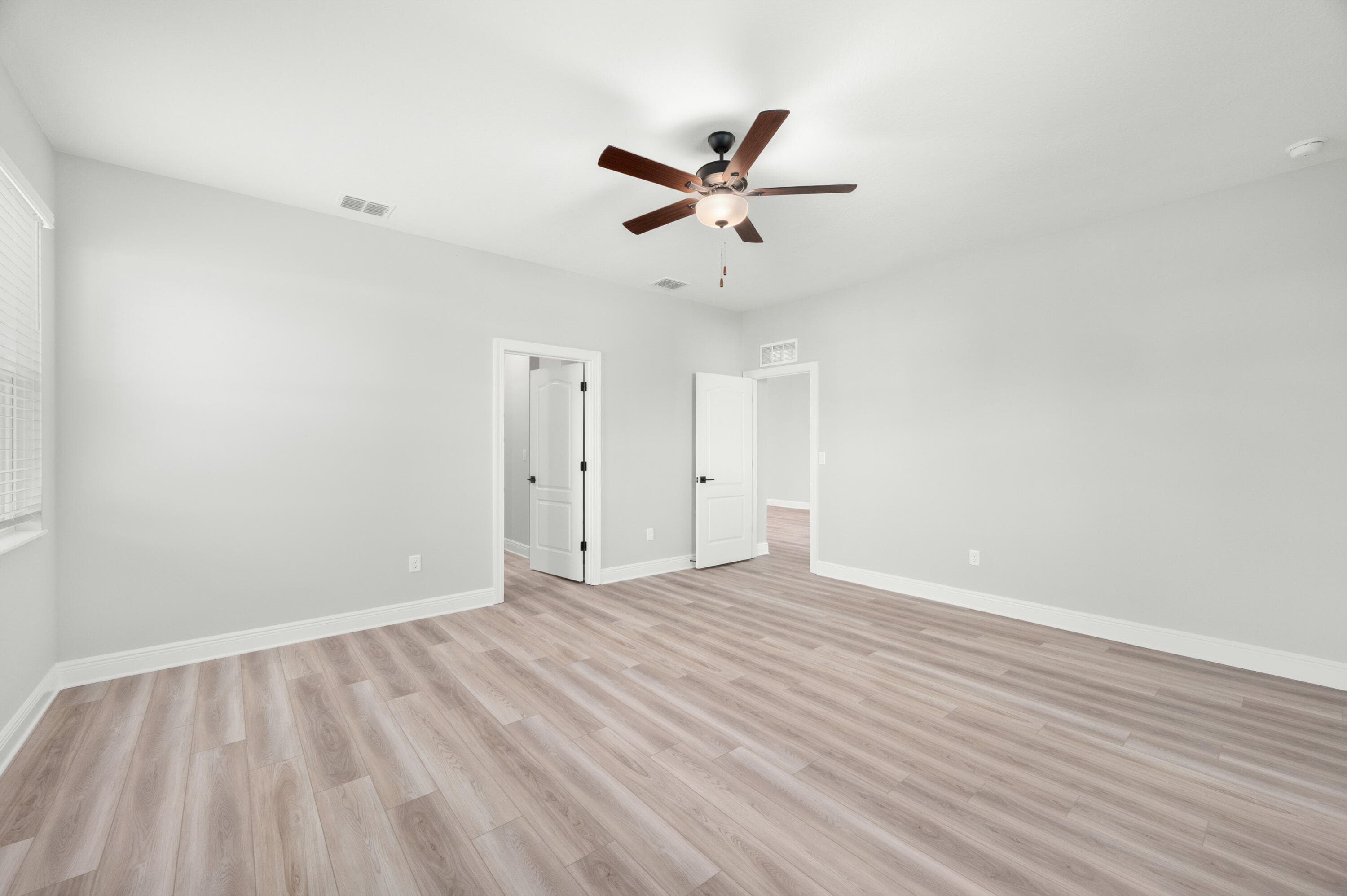 9335 101st Avenue, Vero Beach, FL 32967 10