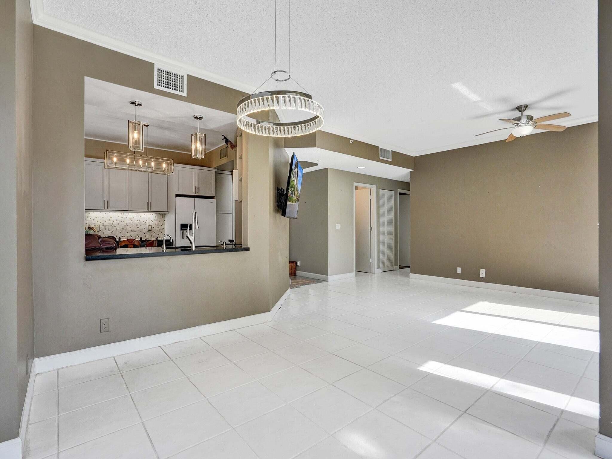7546 La Paz Boulevard 108, Boca Raton, FL 33433 6