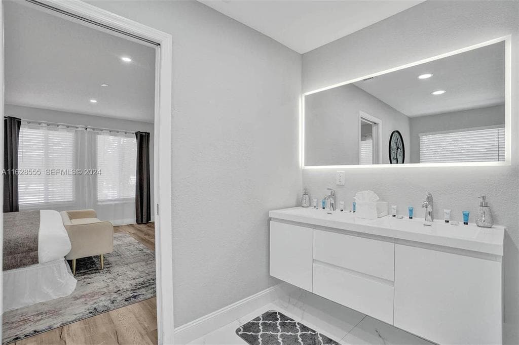 3421 Dover Road, Pompano Beach, FL 33062 7