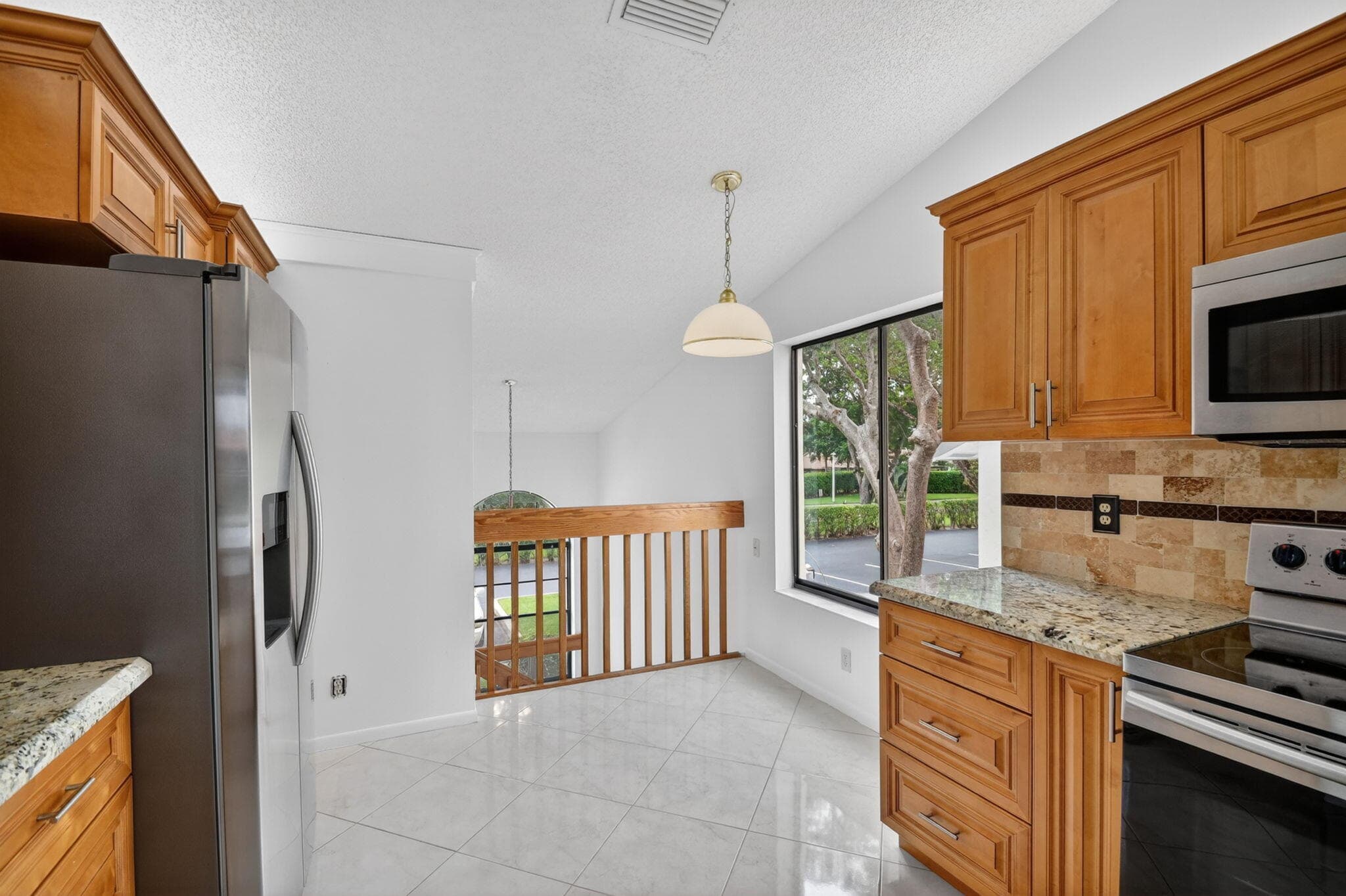 10231 N Circle Lake Drive 201, Boynton Beach, FL 33437 4