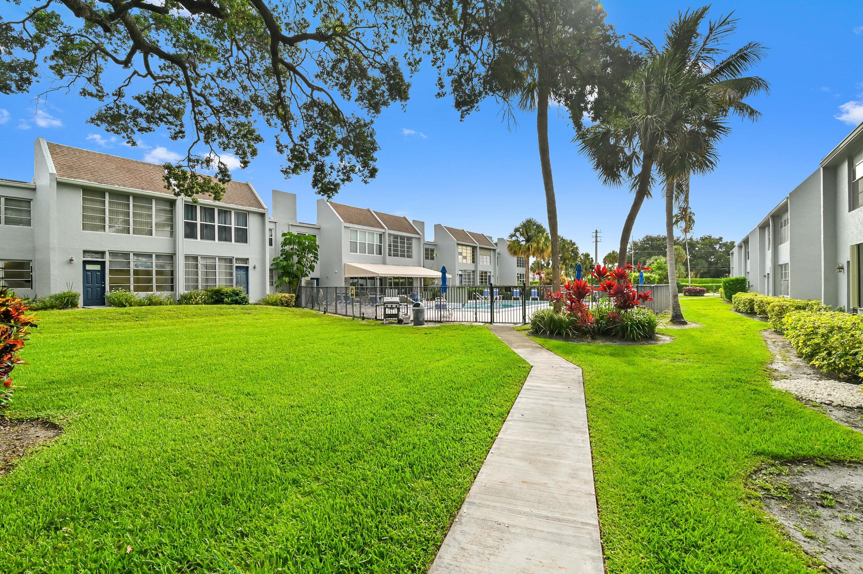 2860 SW 22nd Avenue 4040, Delray Beach, FL 33445 27